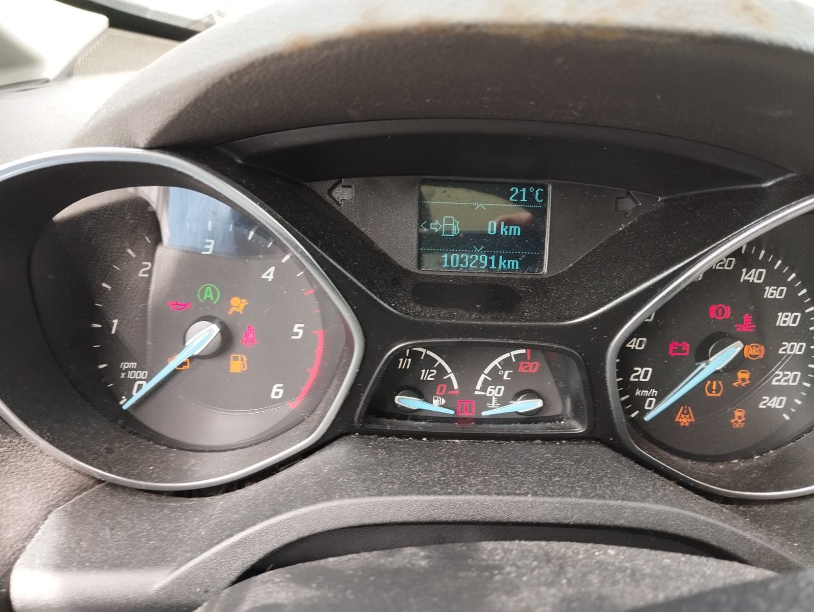 Ford Grand C-Max 1.6 TDCi · Ano 2015 — imagem 8