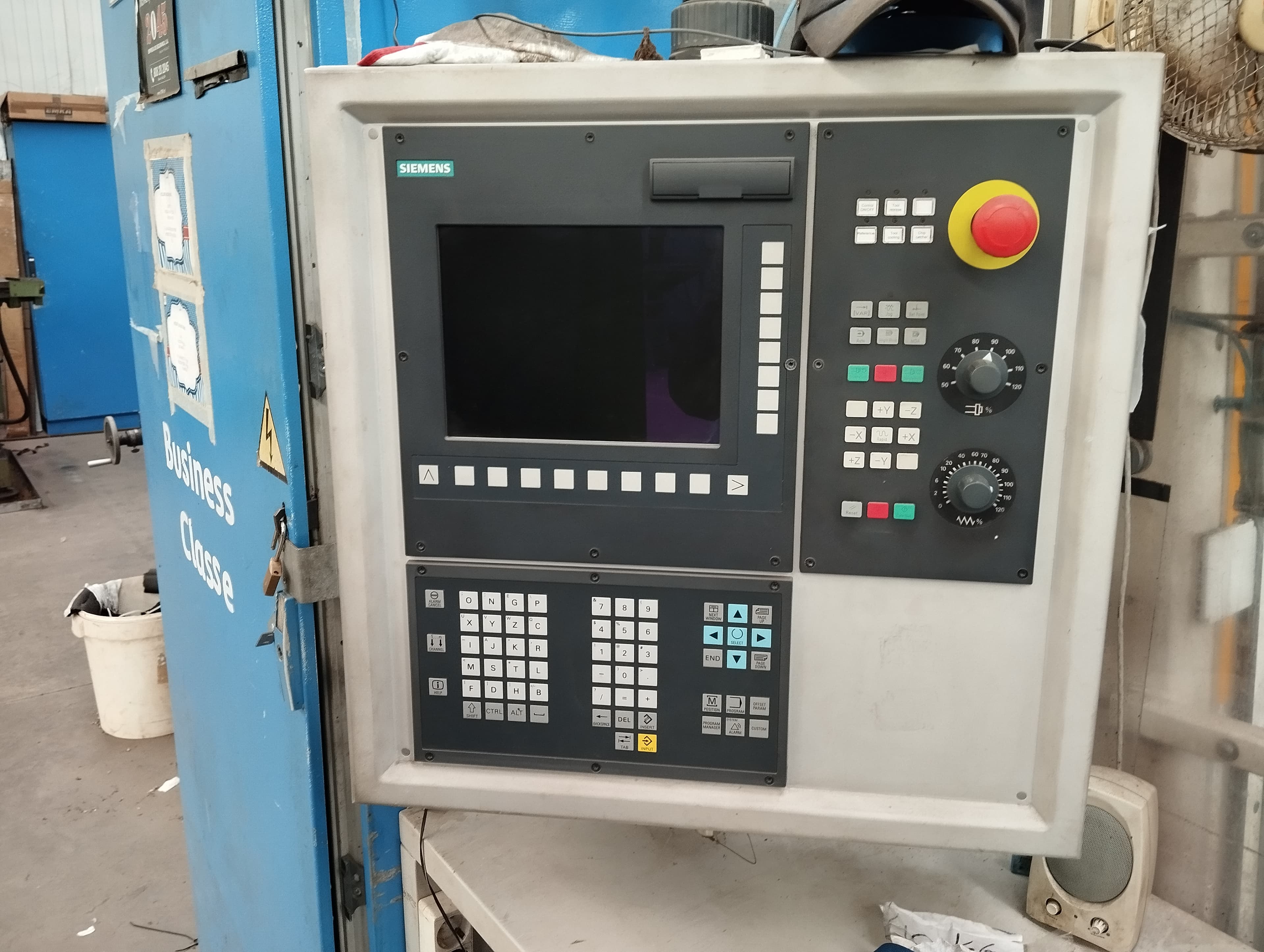 Máquina de Construção de Painéis de Quadro — image 3