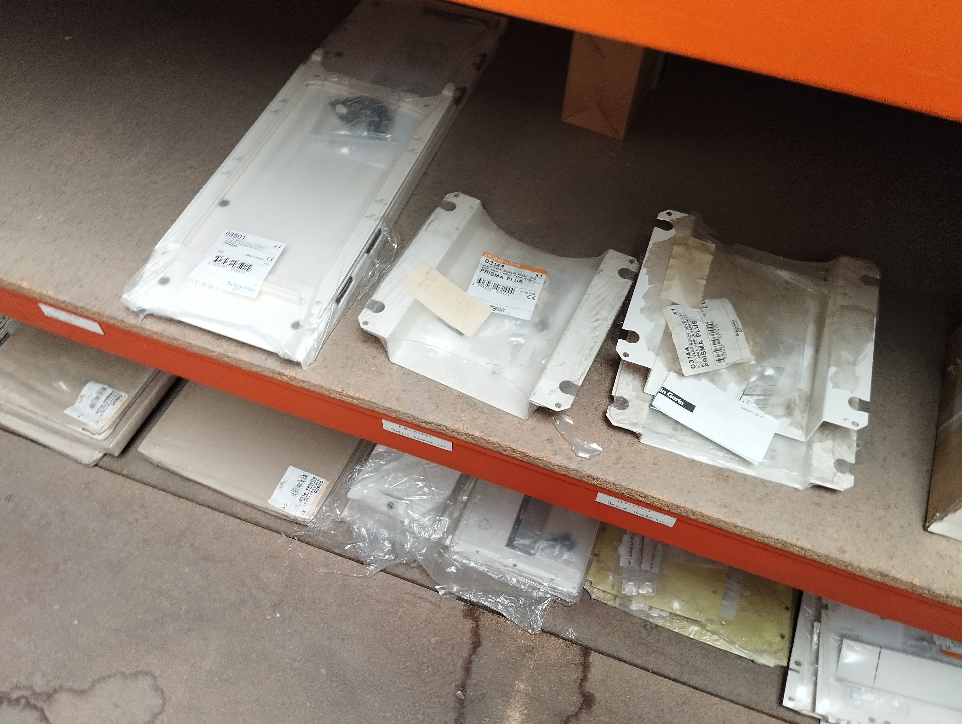 Equipamentos de Crimpagem · Máquina Portátil de Recuperação de Refrigerante · Diversos — imagem 32