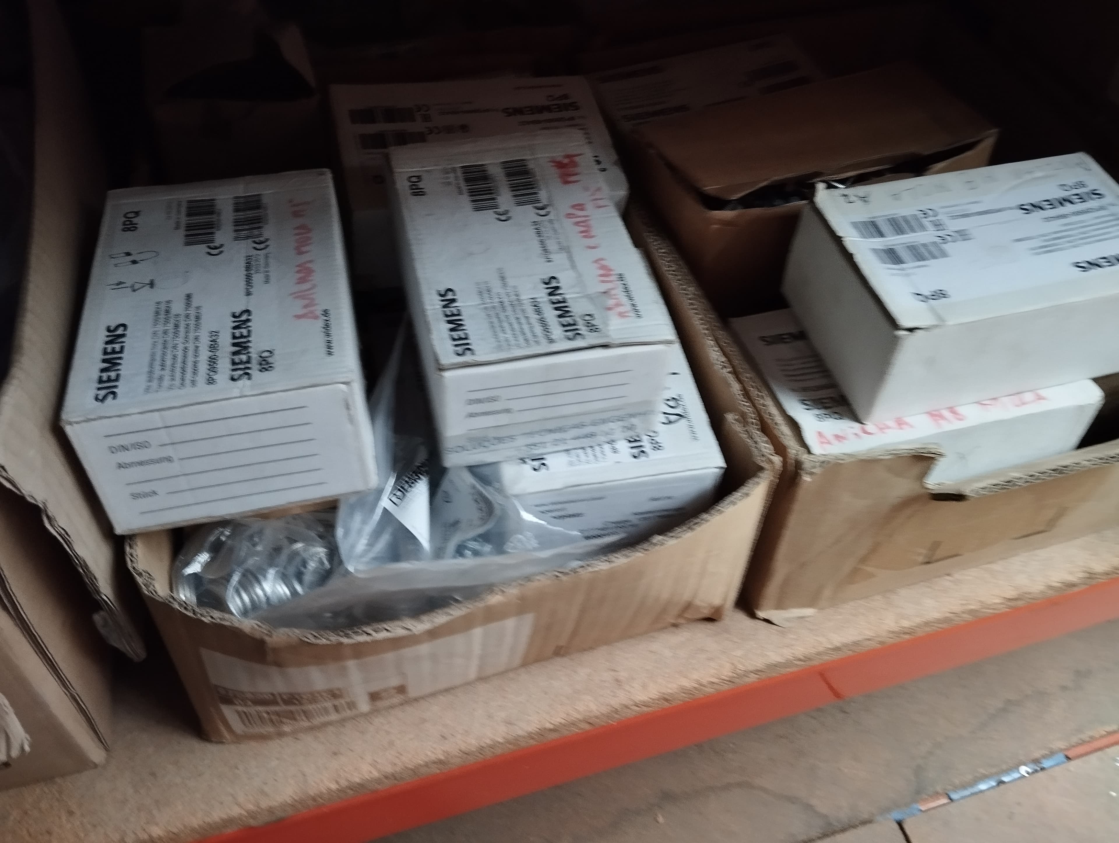 Equipamentos de Crimpagem · Máquina Portátil de Recuperação de Refrigerante · Diversos — imagem 38
