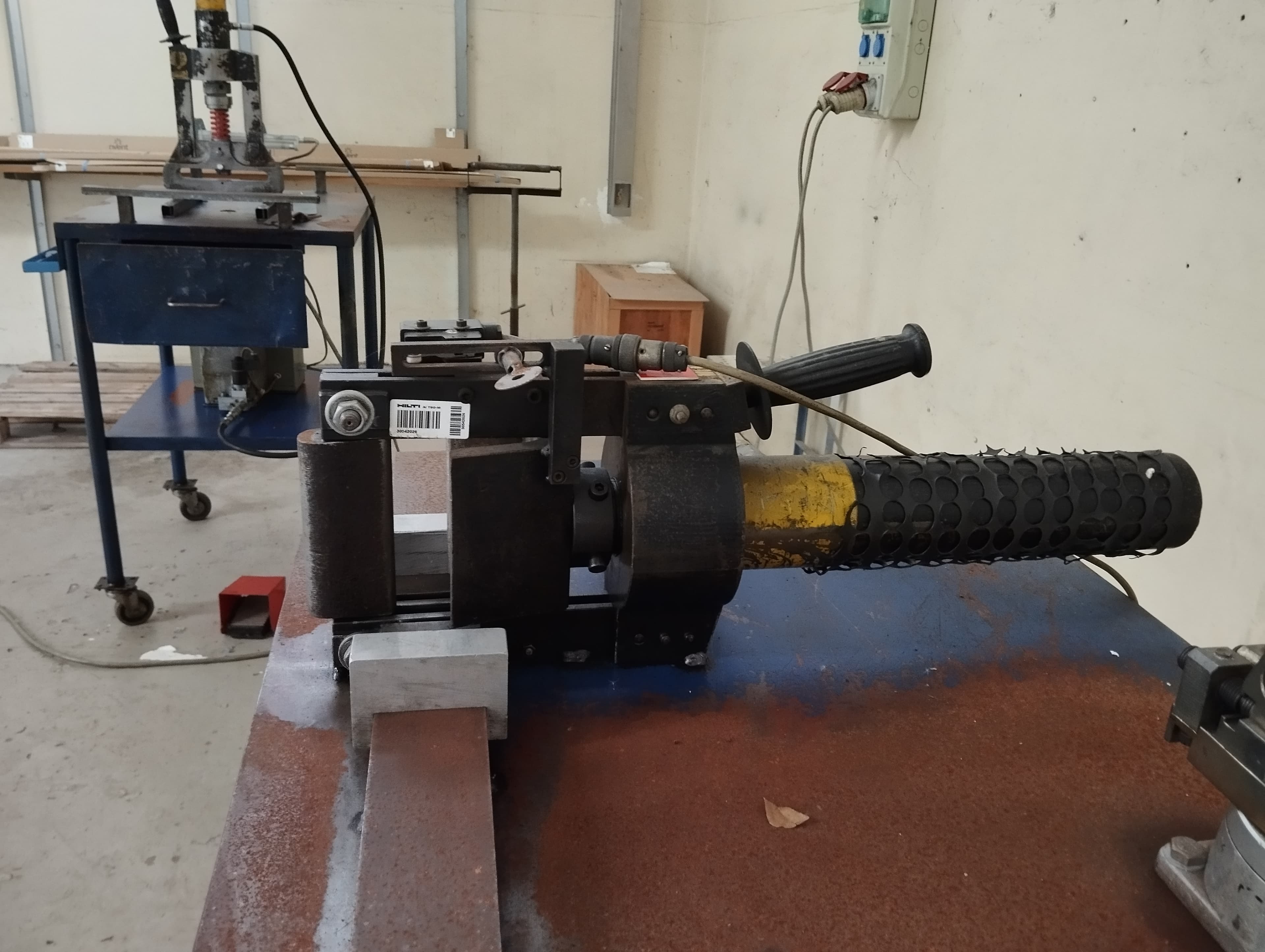 Máquina de Dobrar Metal + Puncionadores + Máquina de dobrar + Diversos — imagem 15