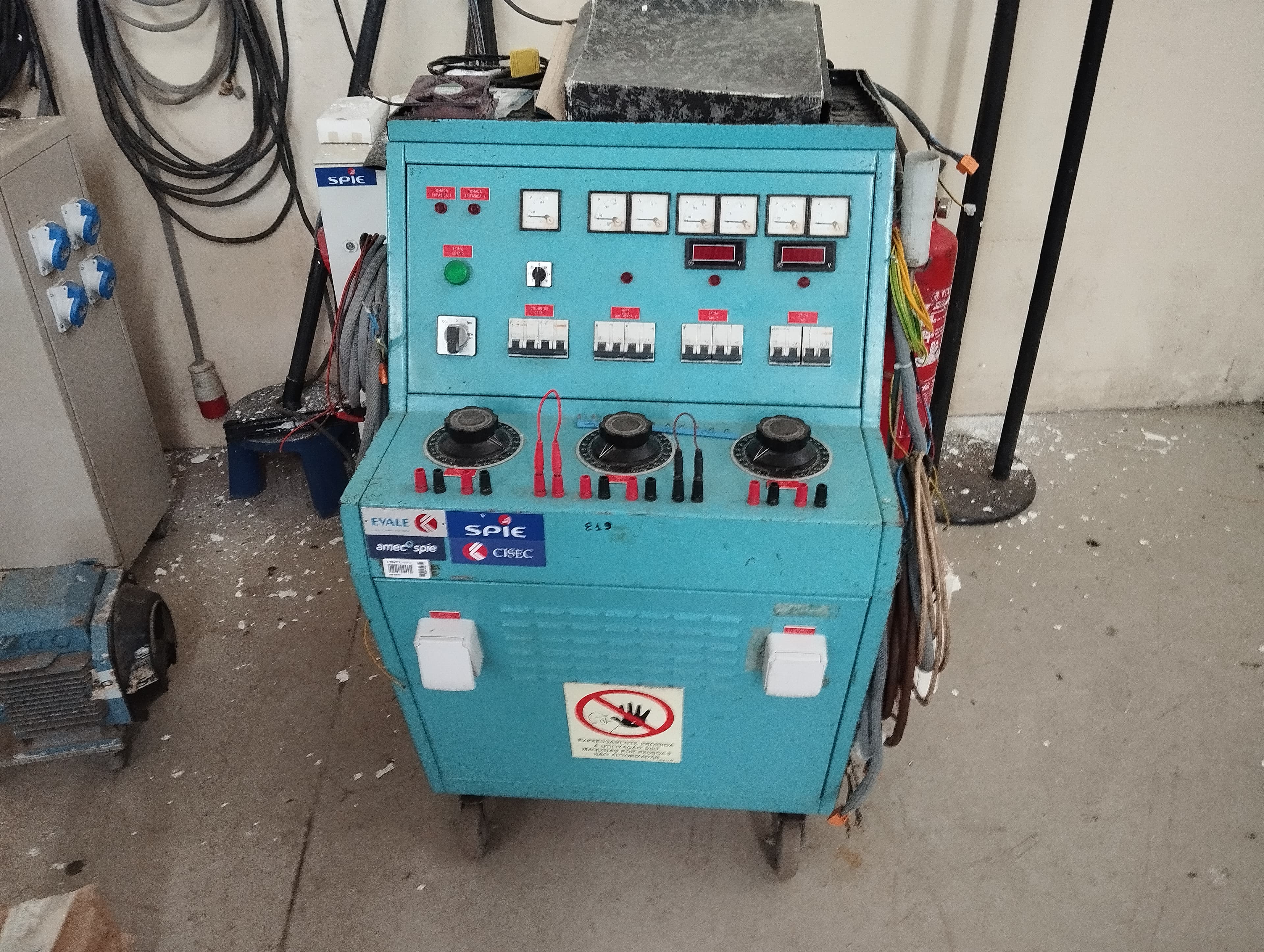 Máquinas Testes Quadros Elétricos · Maquinaria · Diversos — imagem 1
