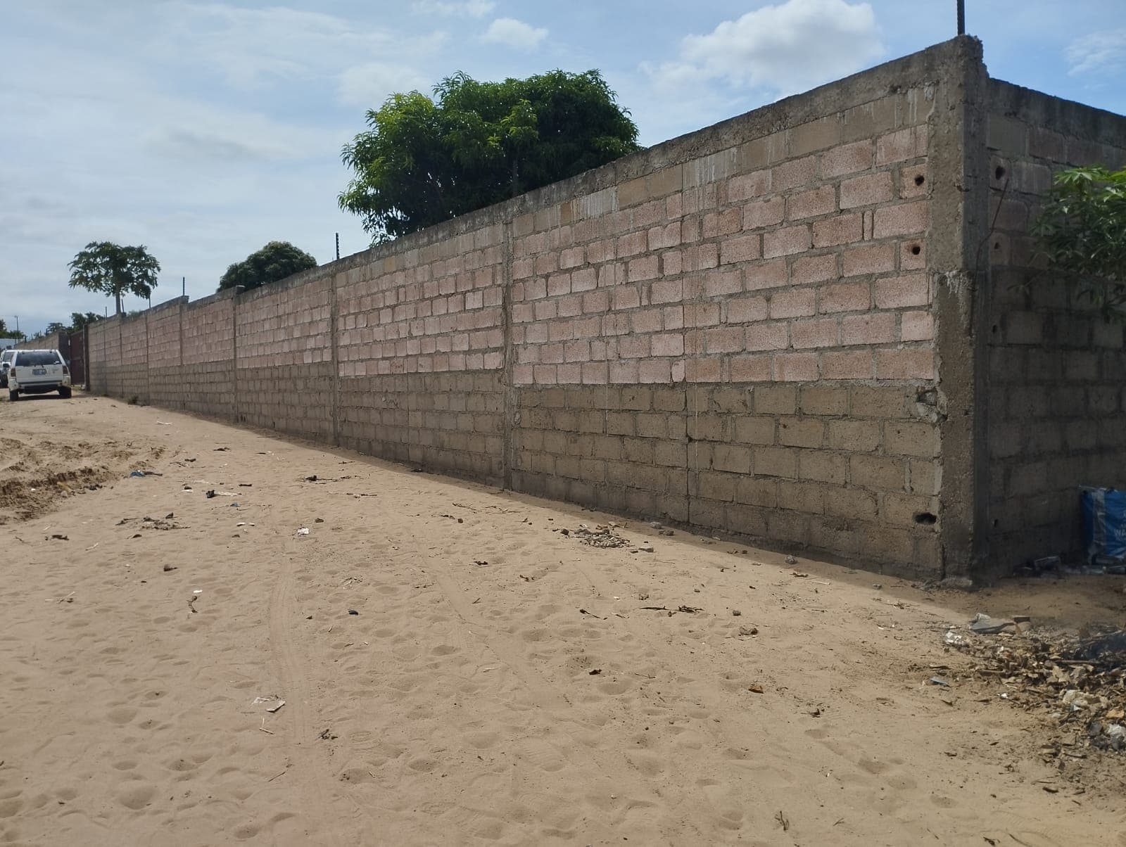 Infraestruturas em Terreno de 4500m² no Bairro de Tchumene 2 — imagen 5