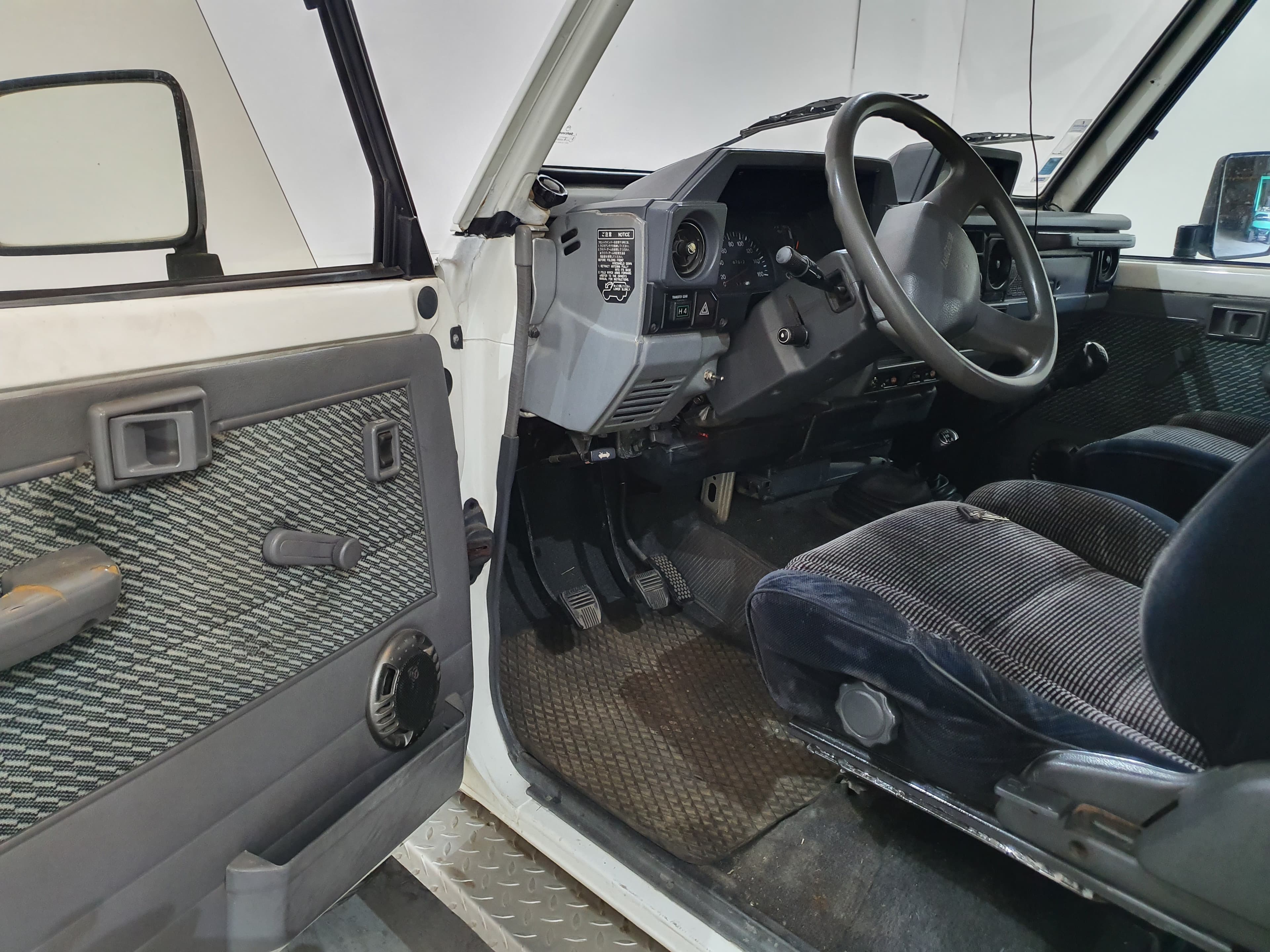 Toyota Land Cruiser · Ano 1991 — imagem 16