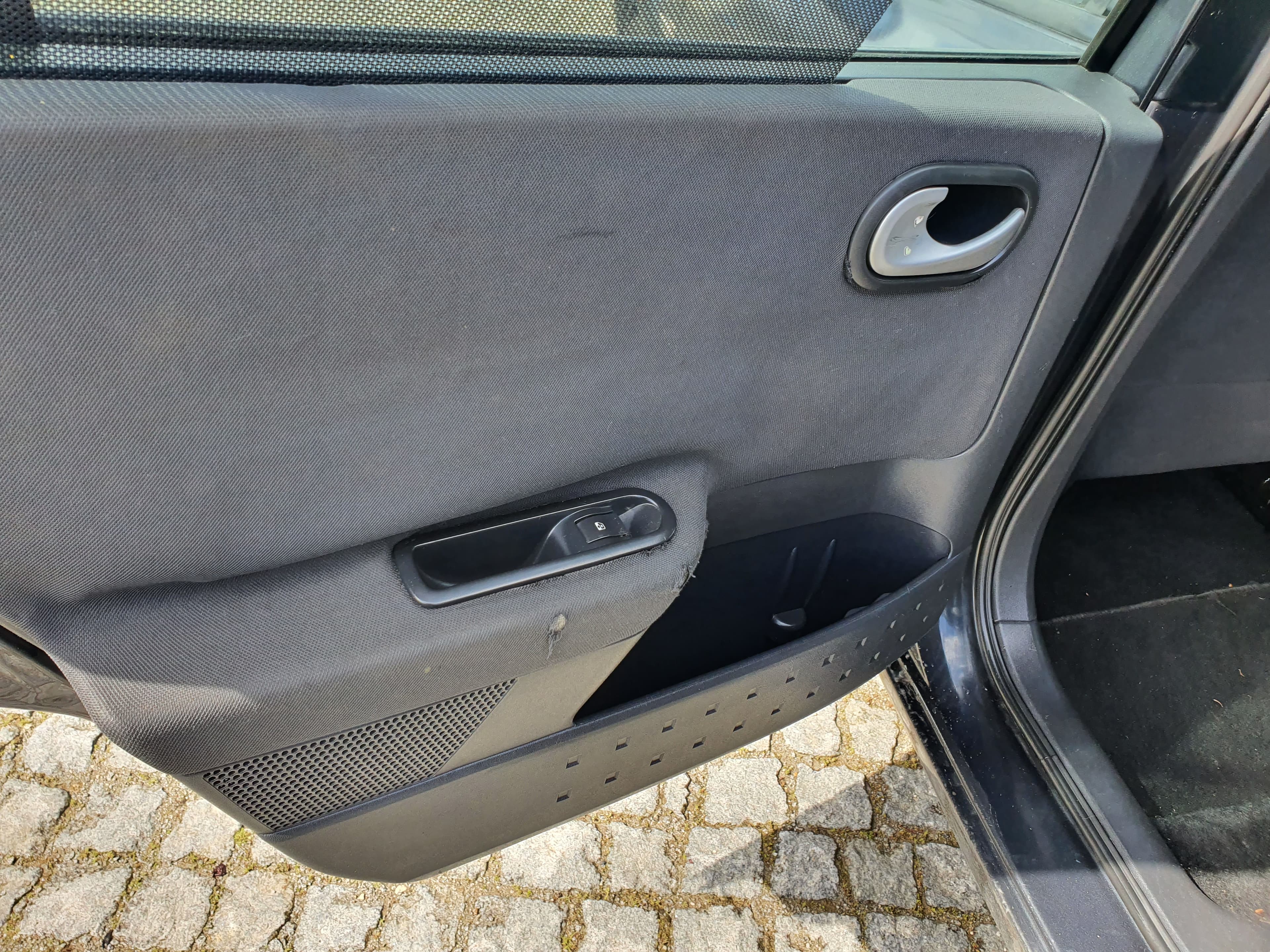 Renault Mégane · Ano 2008 — imagen 27
