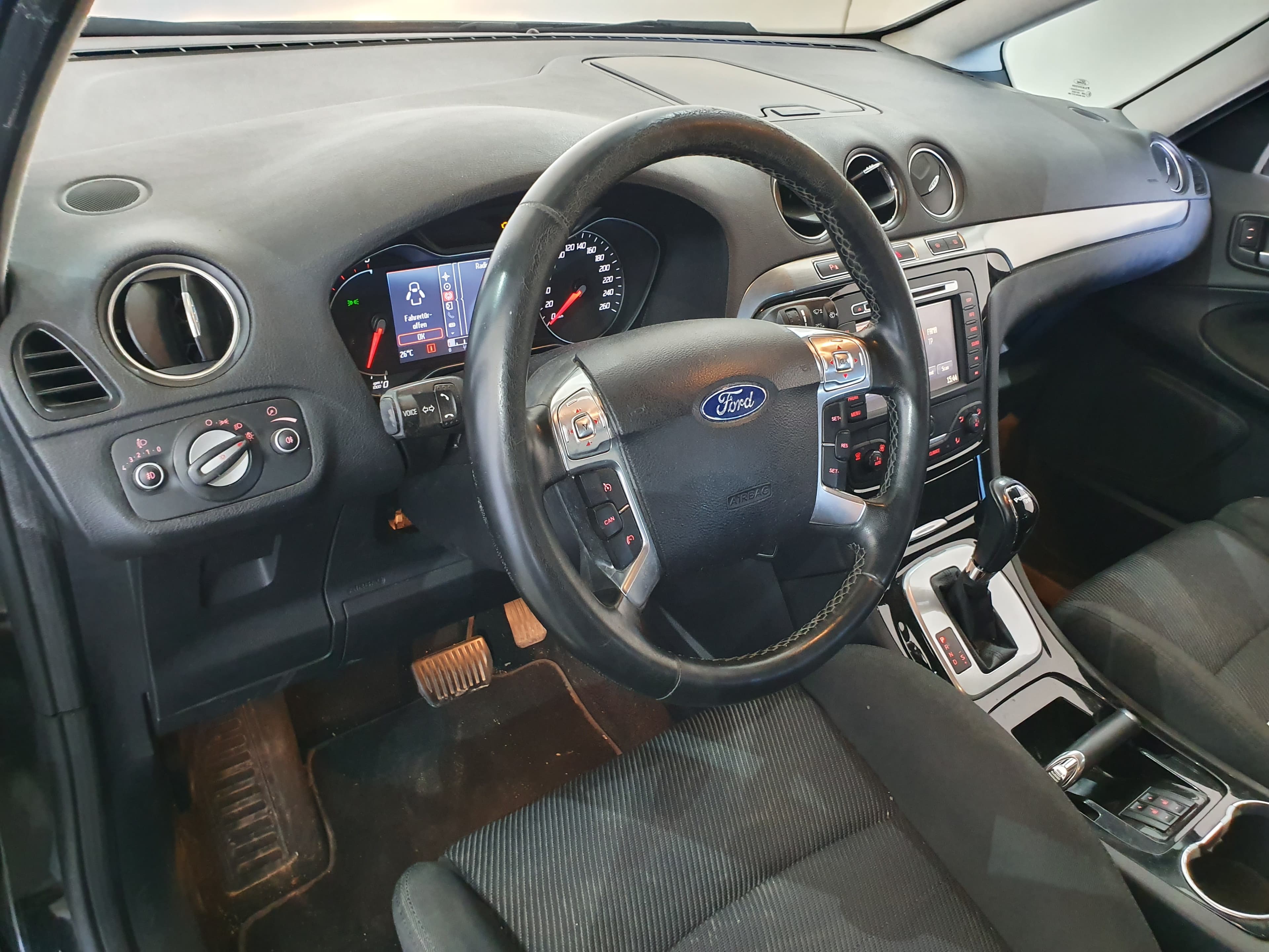 Ford Galaxy · Ano 2011 — image 31