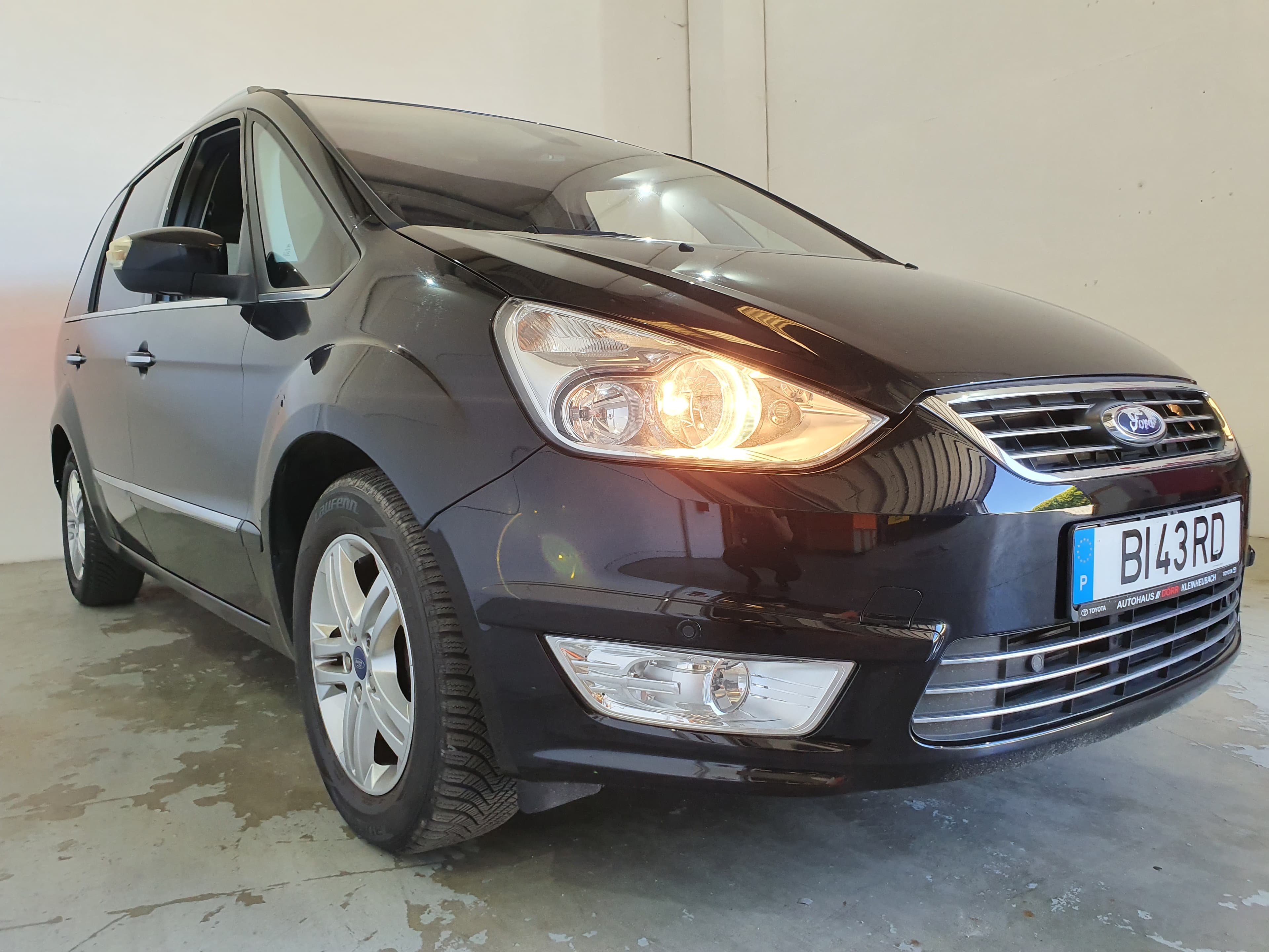 Ford Galaxy · Ano 2011 — image 4