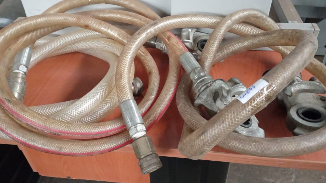Sprays para soldadura. + Discos para limar e silicones. + Mangueiras para teste de freio. + Mangueiras para teste de freio. — imagem 4