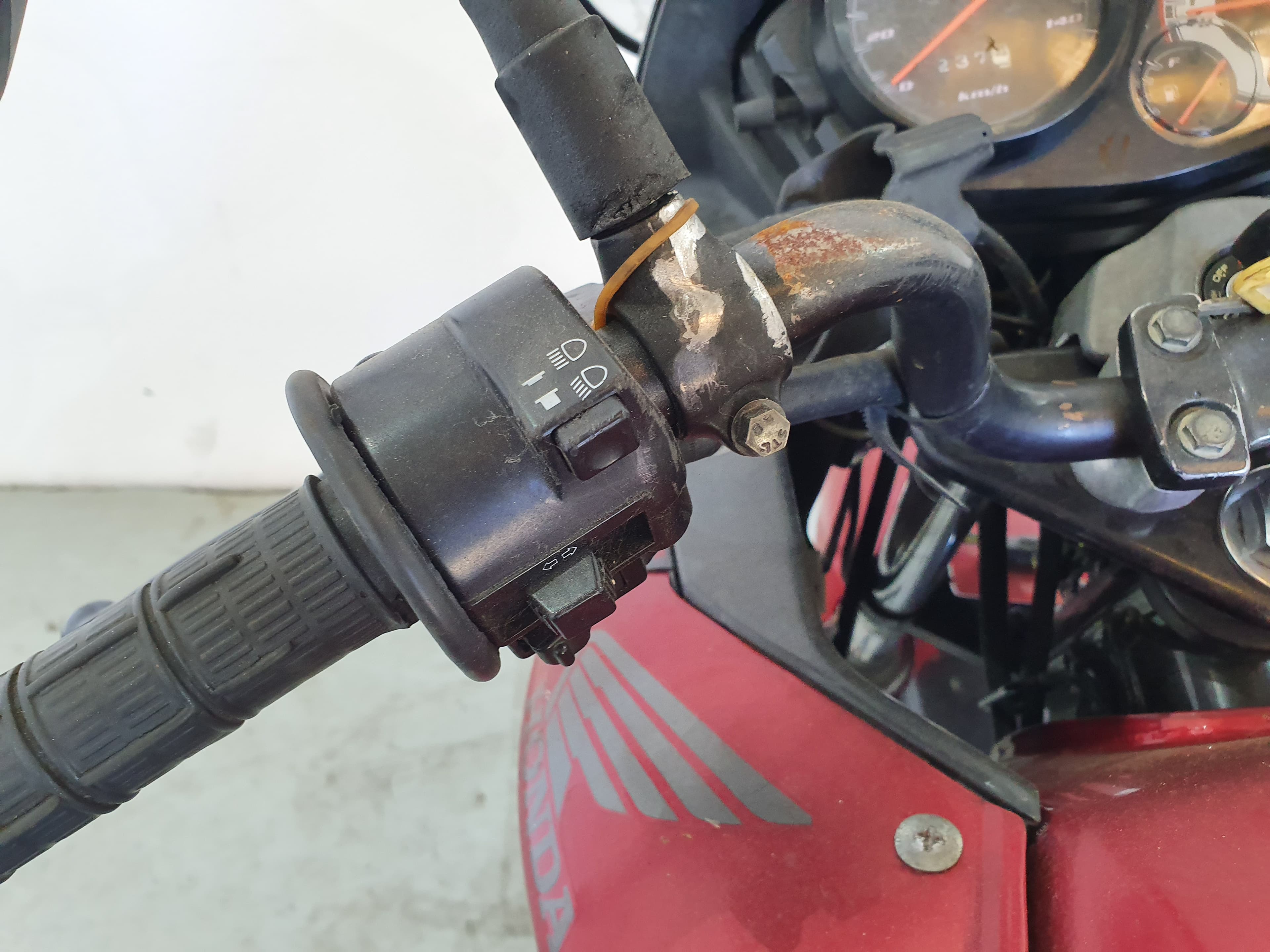 Honda  CBF 125 · Ano 2014 — imagem 11