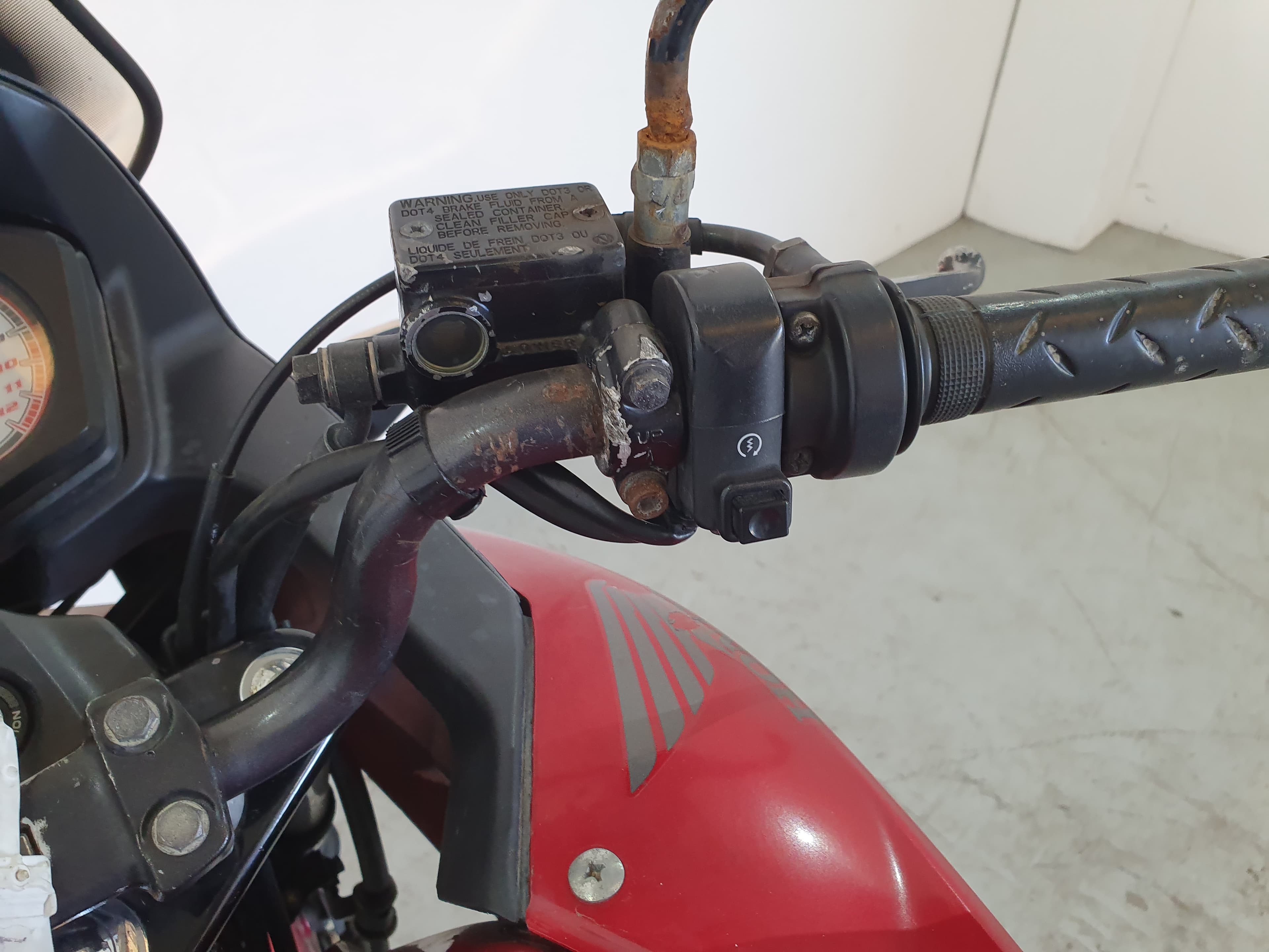 Honda  CBF 125 · Ano 2014 — imagem 12