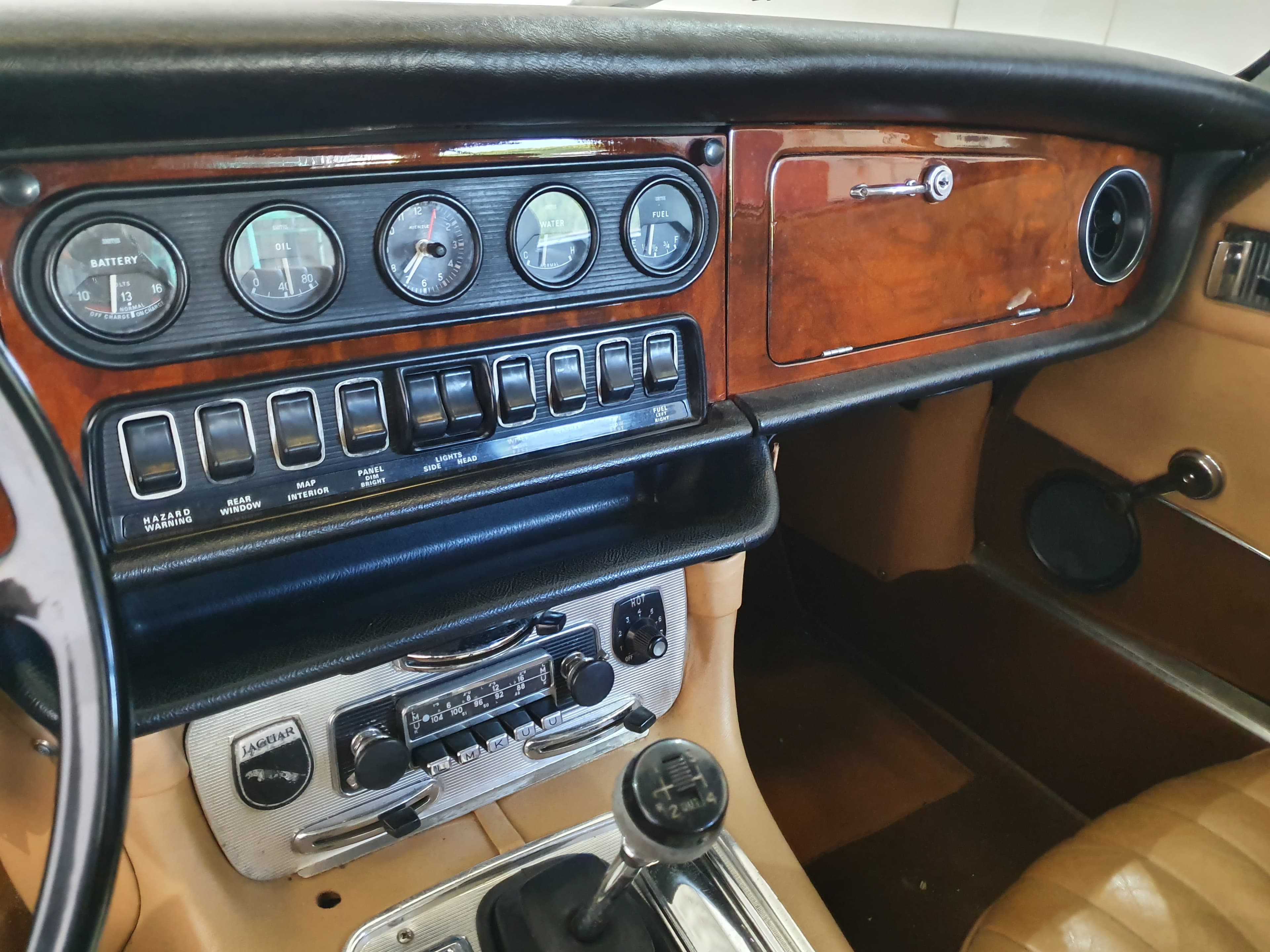Jaguar XJ6 · Ano 1970 — imagem 32