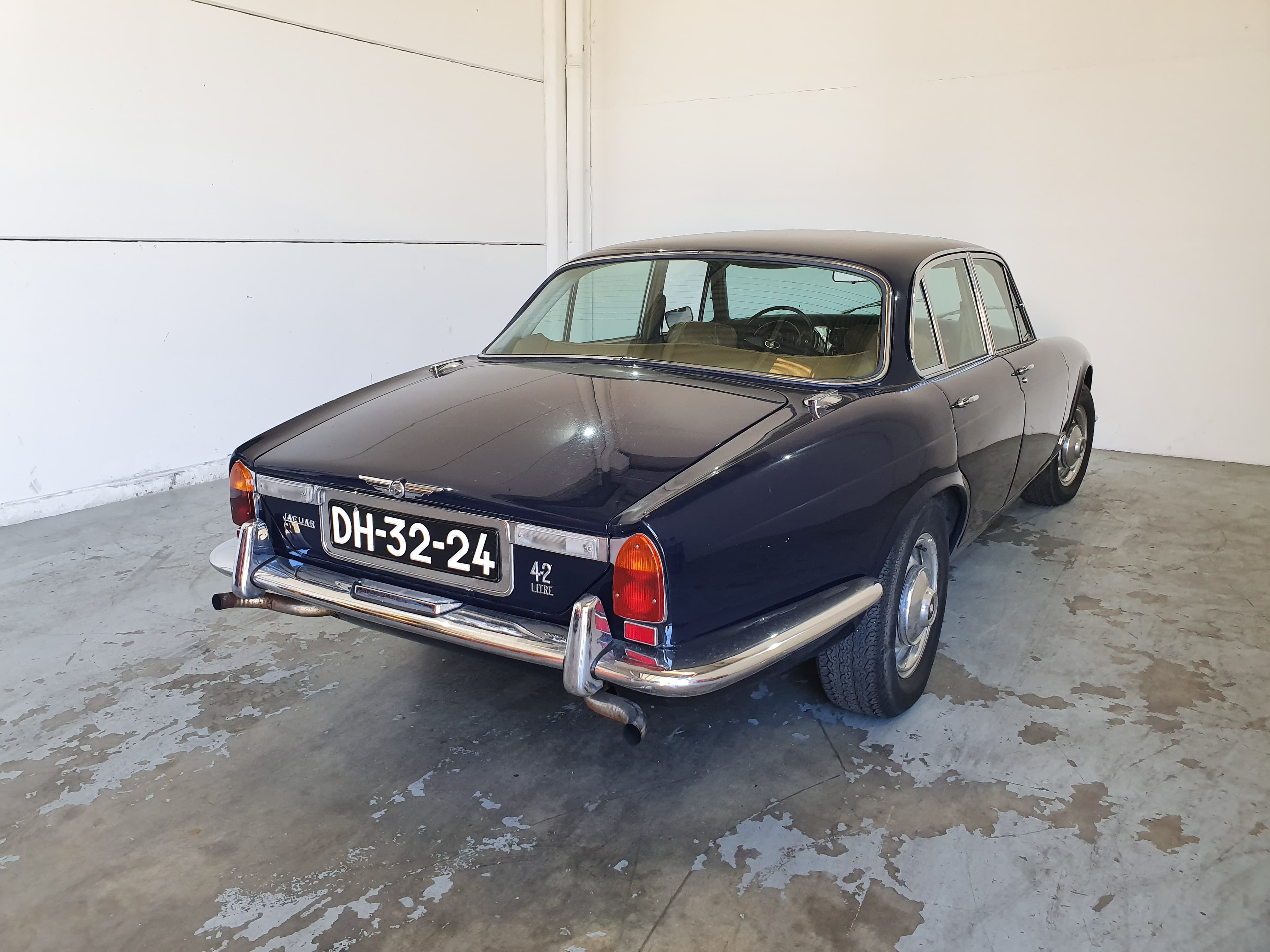 Jaguar XJ6 · Ano 1970 — imagem 4