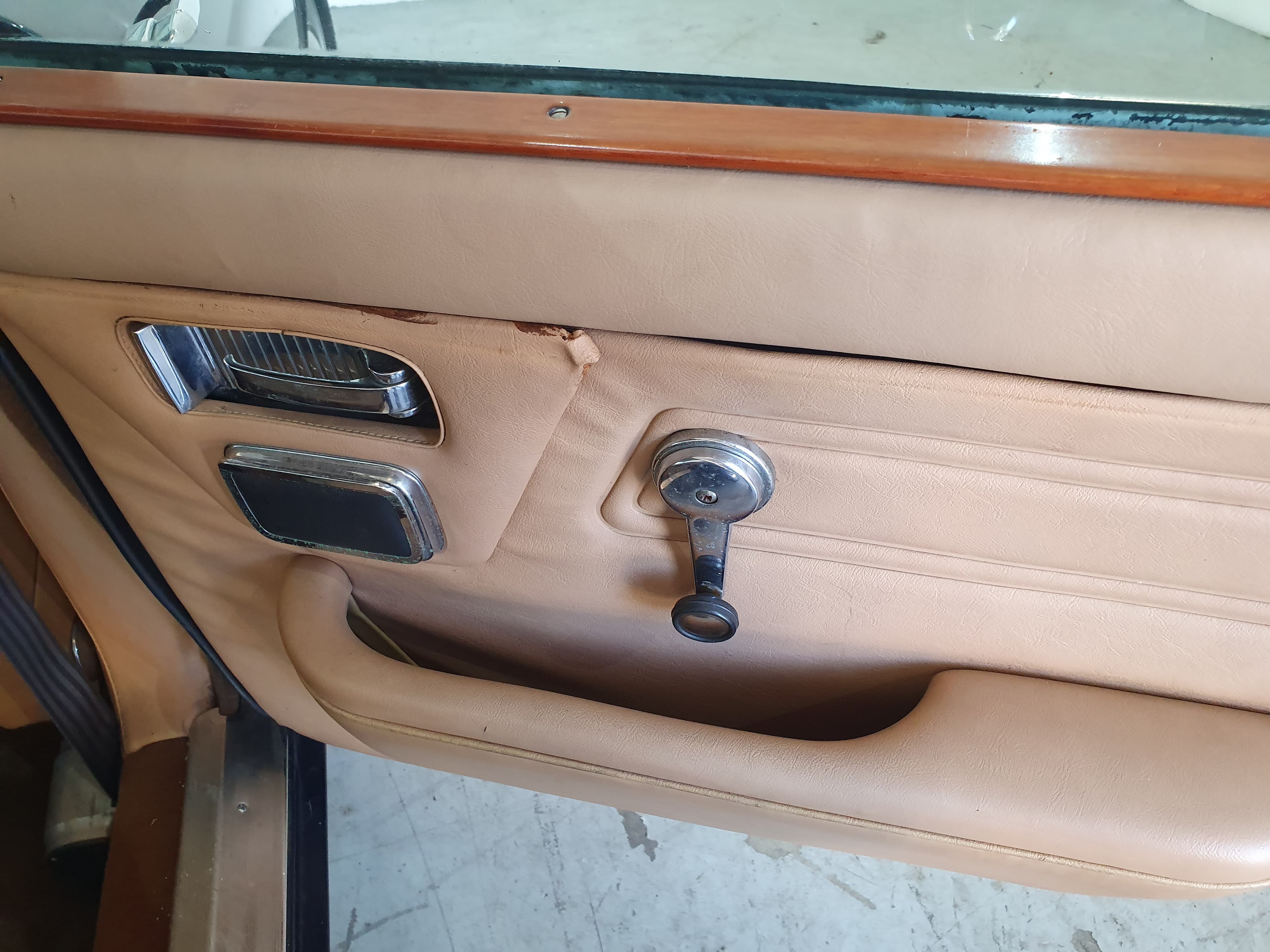 Jaguar XJ6 · Ano 1970 — imagem 22
