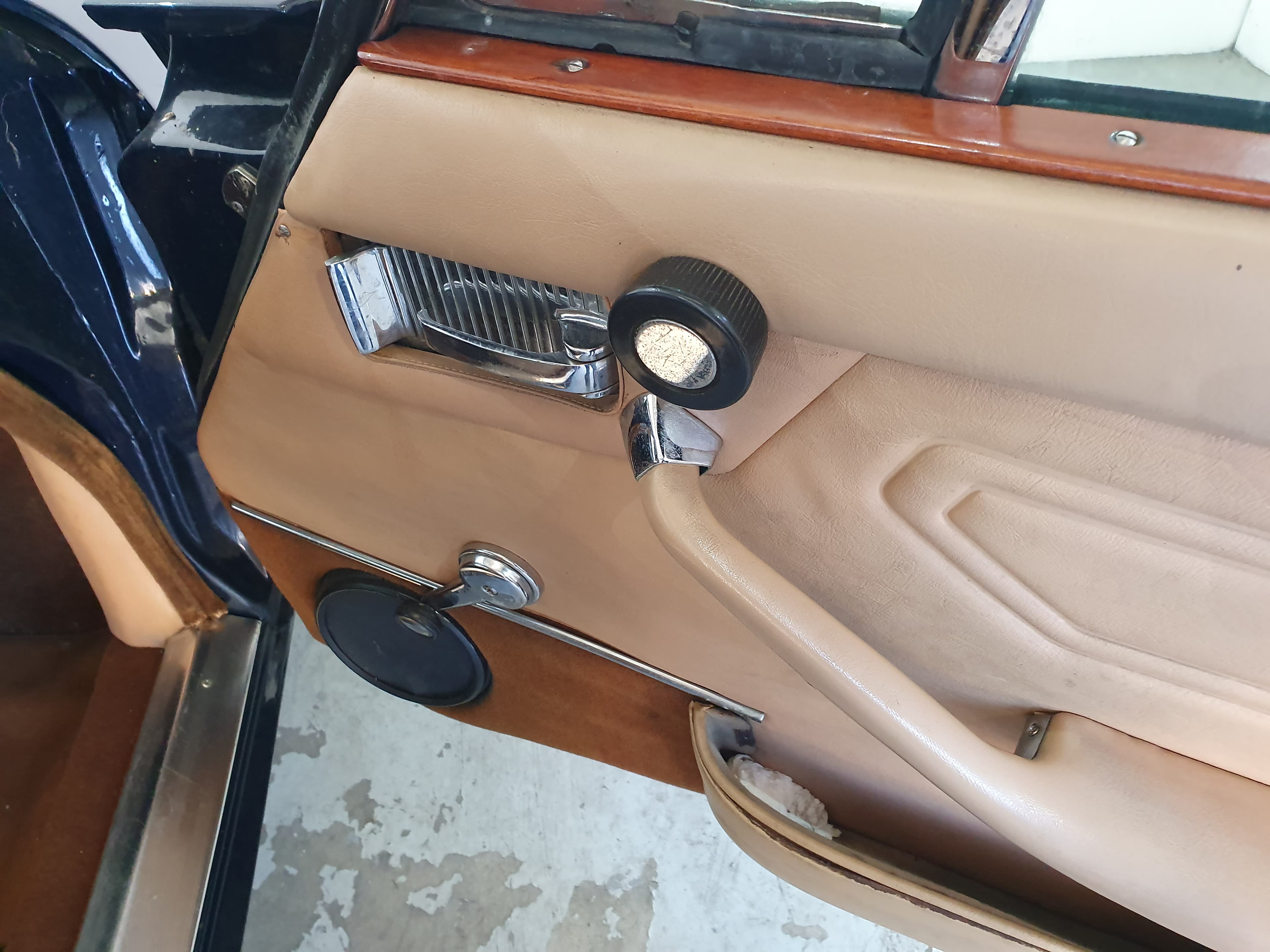 Jaguar XJ6 · Ano 1970 — imagem 25