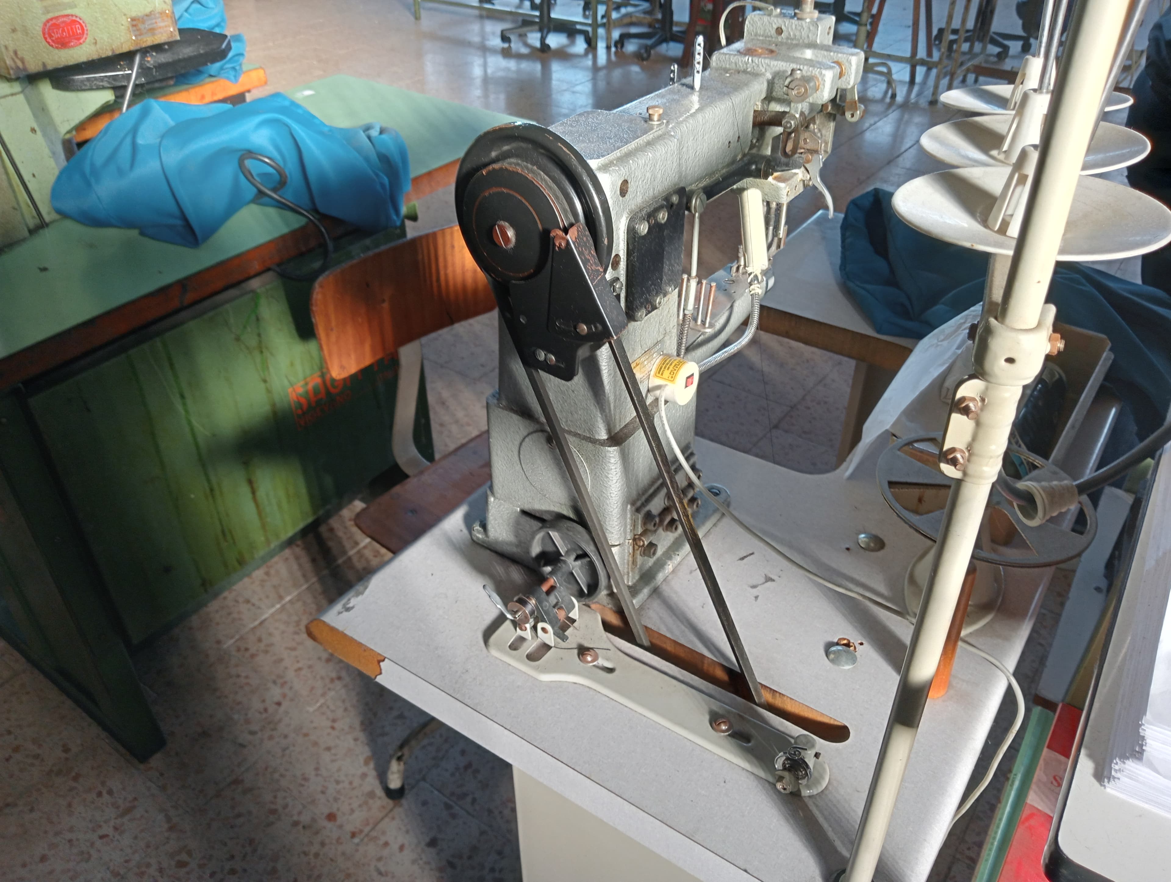Máquinas de Orlar + Máquina de Braço — imagem 7