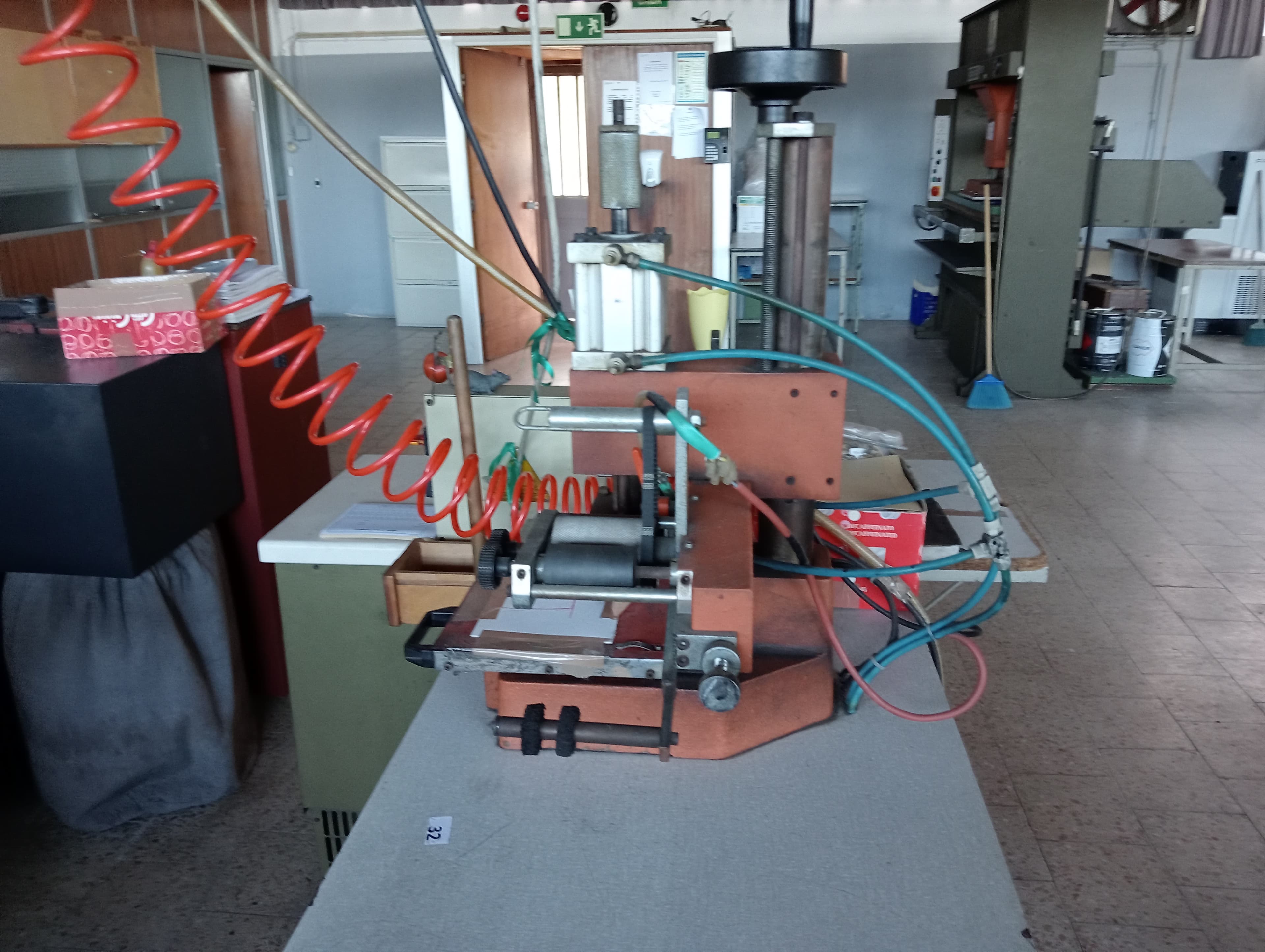 Máquinas de Facear · Máquina de Timbrar · Máquina de equalizar — imagen 11
