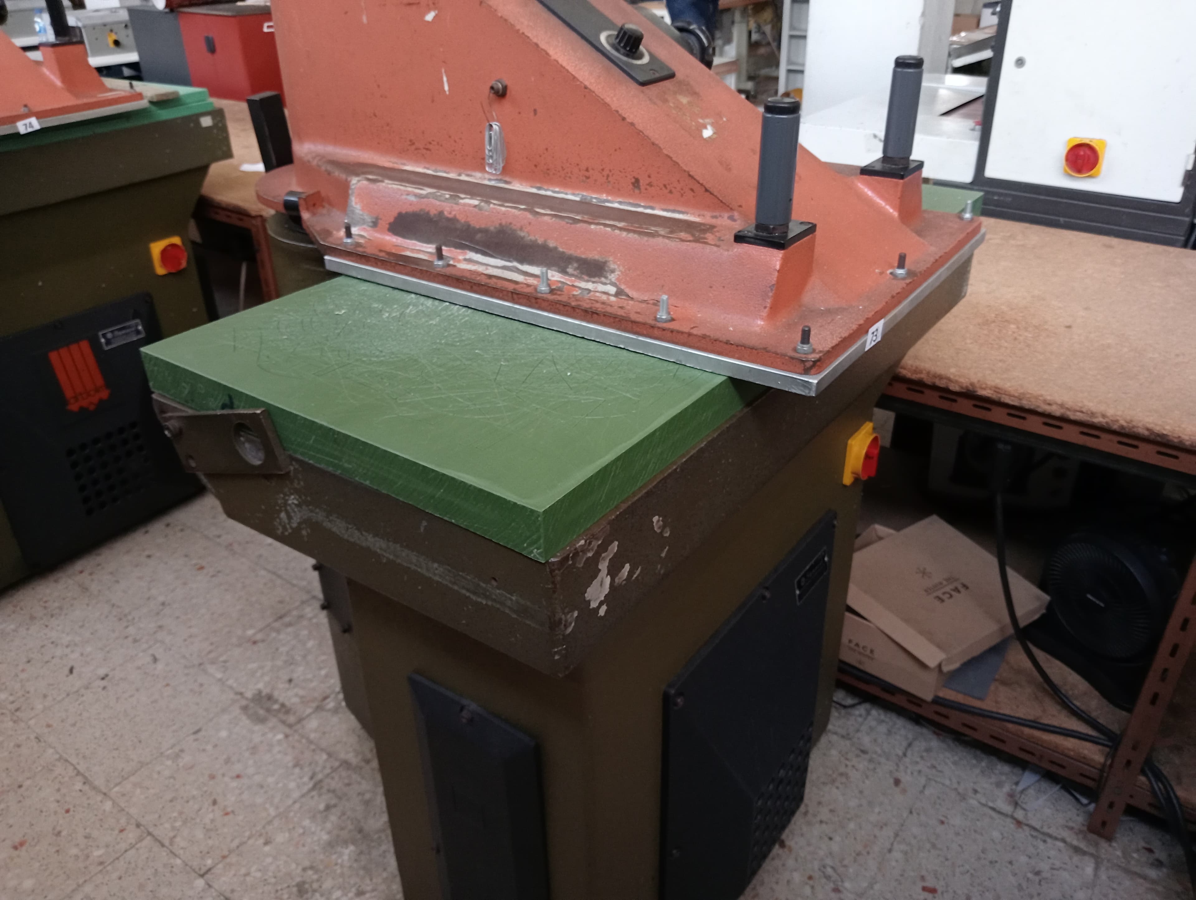 Máquina de Entretelar · Balancé de Braço — imagen 6