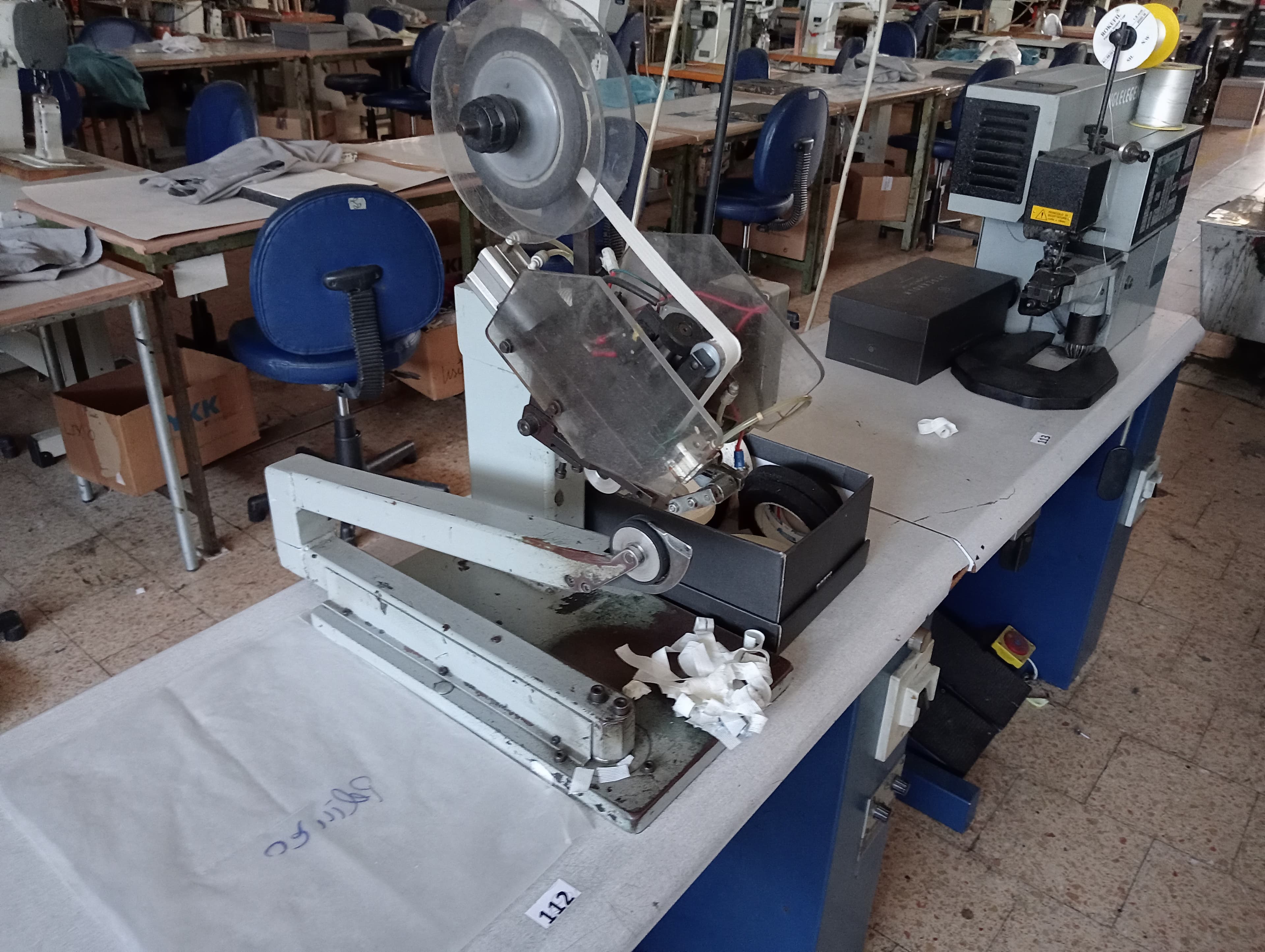 Máquina de Coluna Alta · Máquina de Meter Fita · Máquina de Orlar — imagem 7