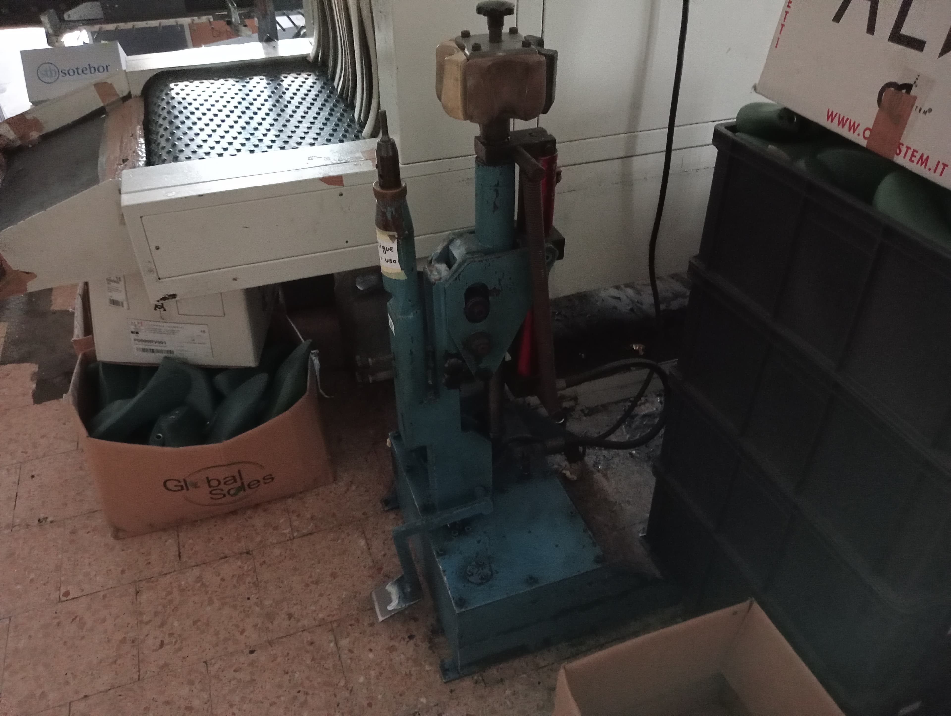 Forno · Máquinas de Retirar Formas — imagen 9