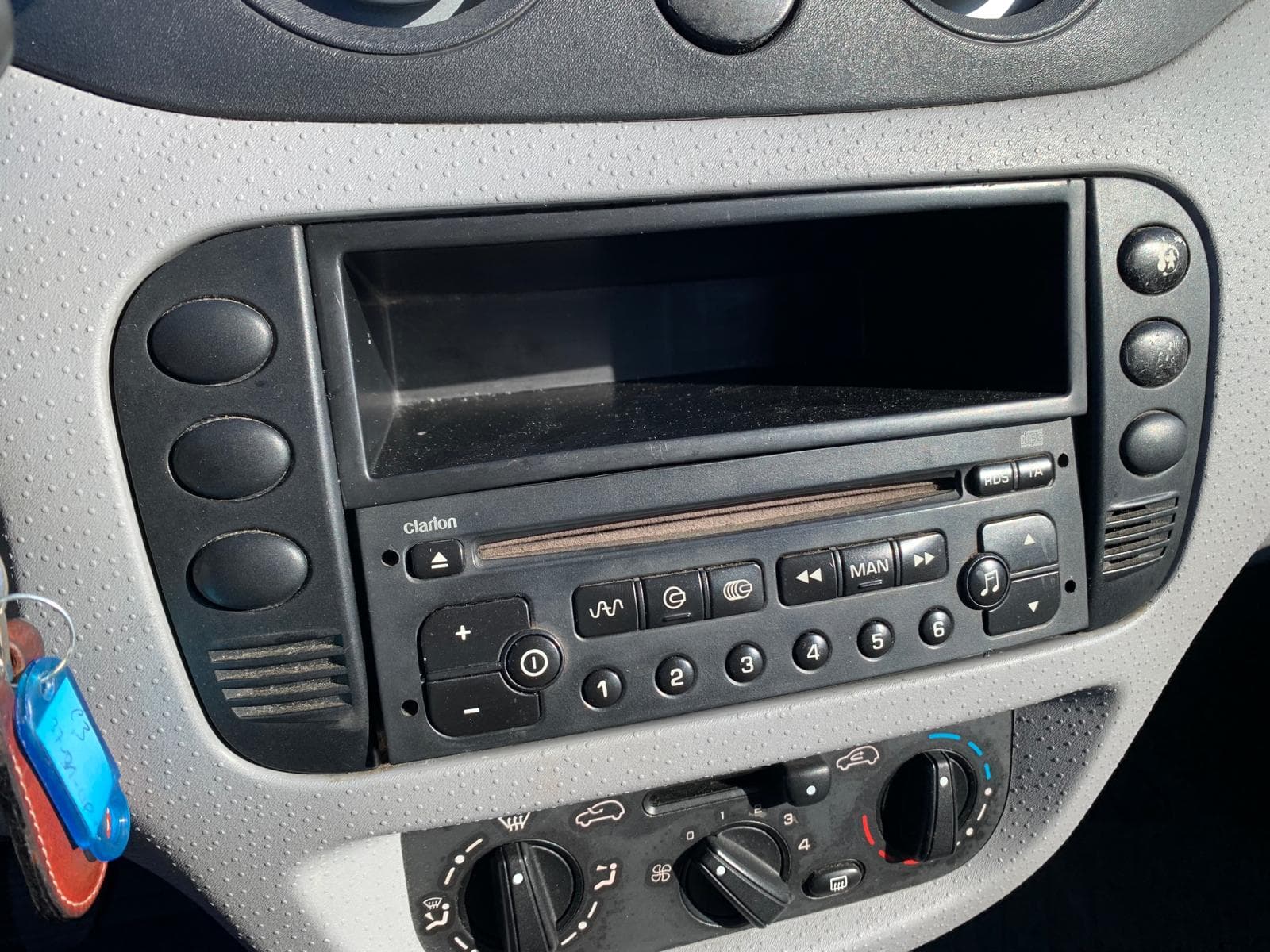 Citroën C3 · Ano 2003 — imagem 29