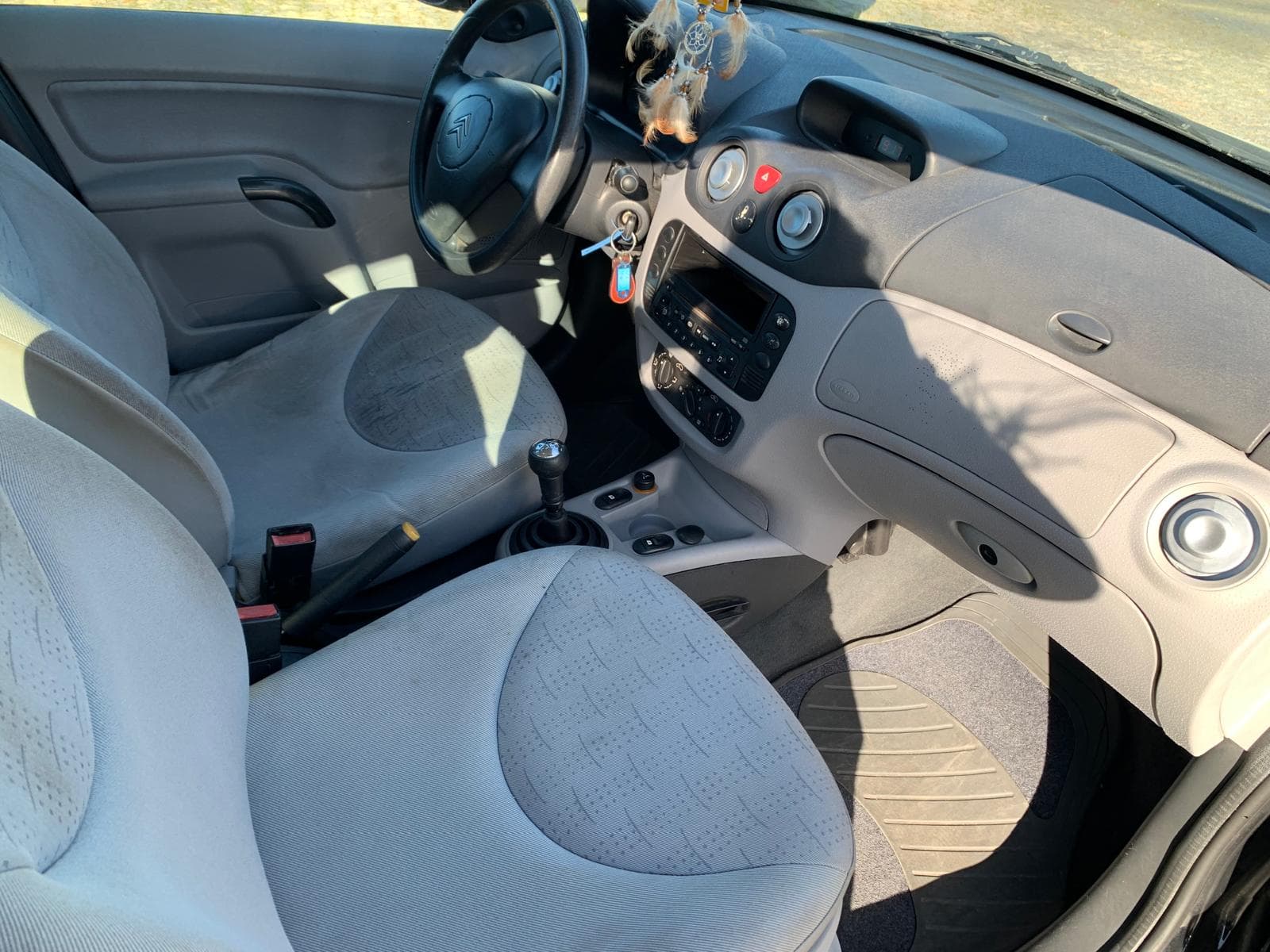 Citroën C3 · Ano 2003 — imagem 22