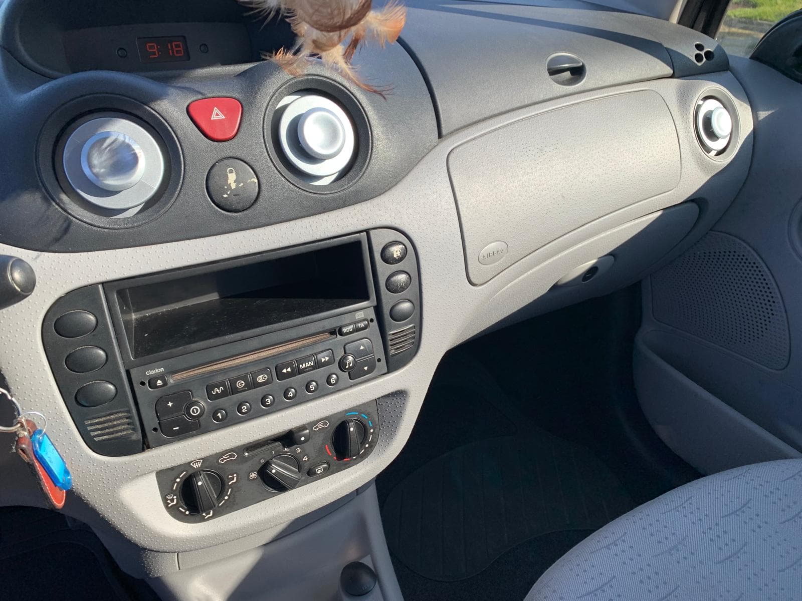 Citroën C3 · Ano 2003 — imagem 28