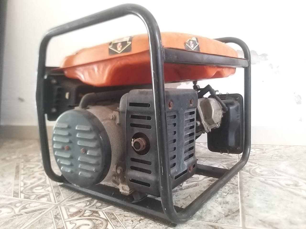 Gerador Ryobi — image 4