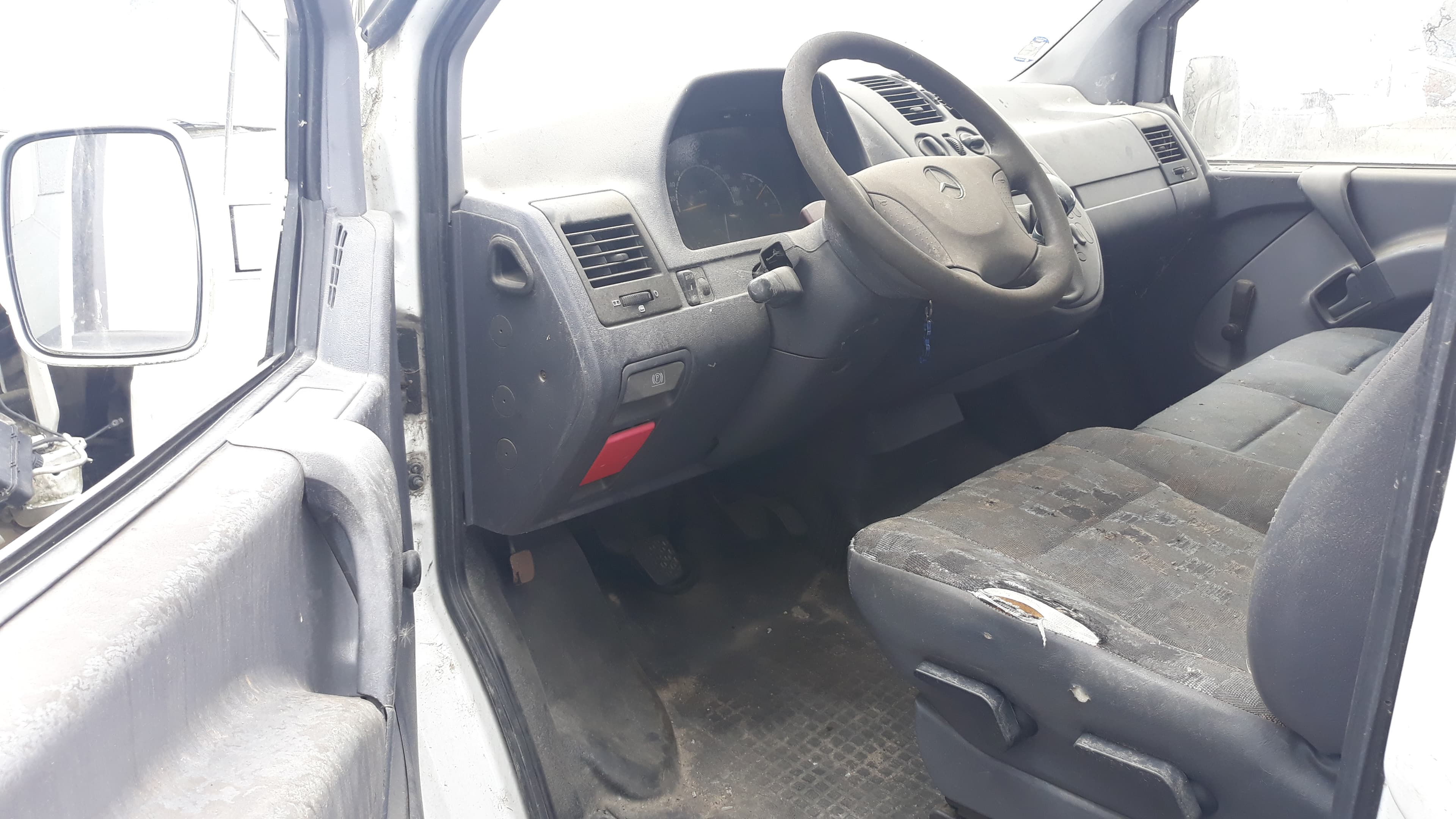 Mercedes-Benz Vito — image 8