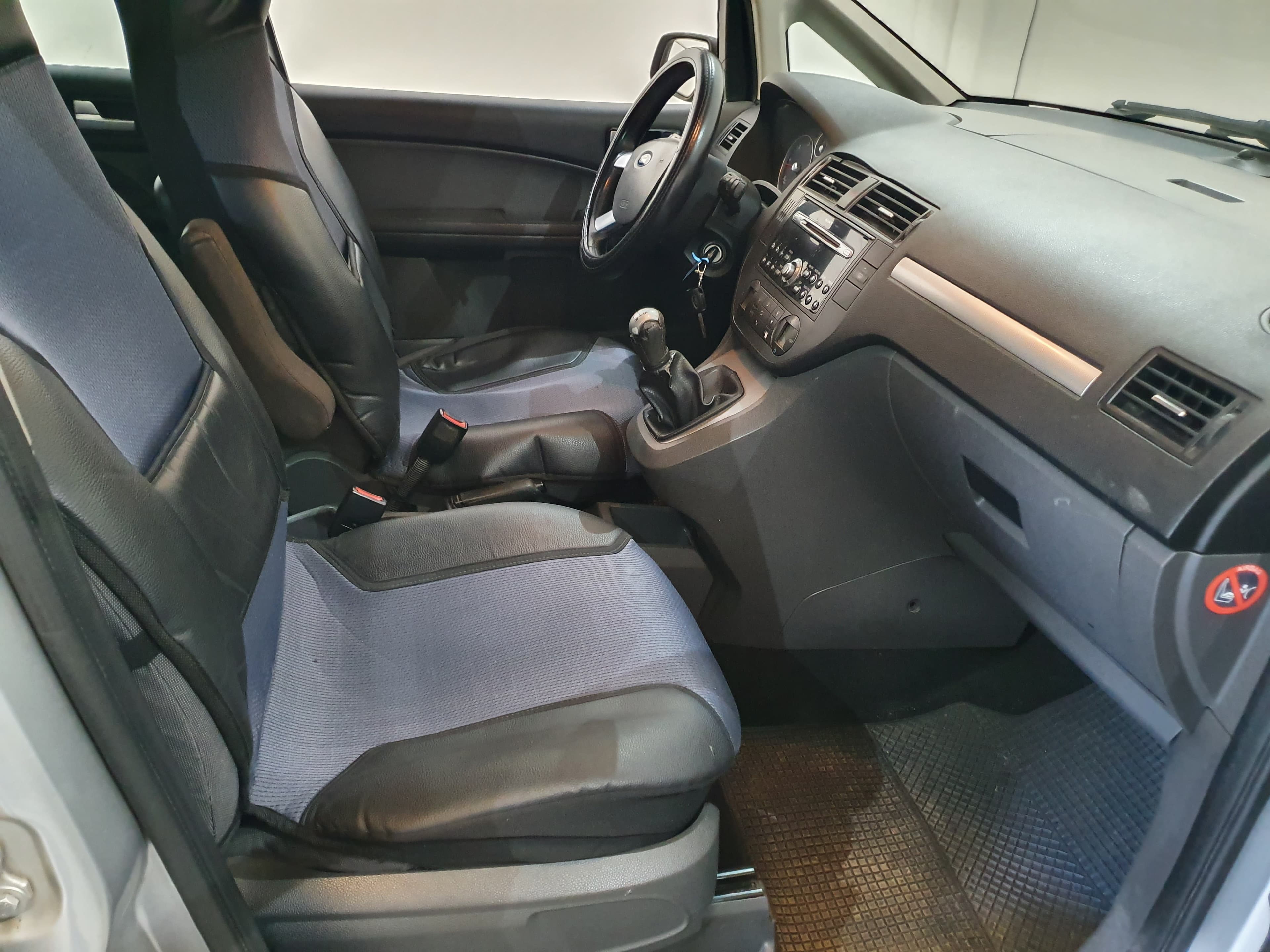 Ford Focus C-Max · Ano 2004 — image 33