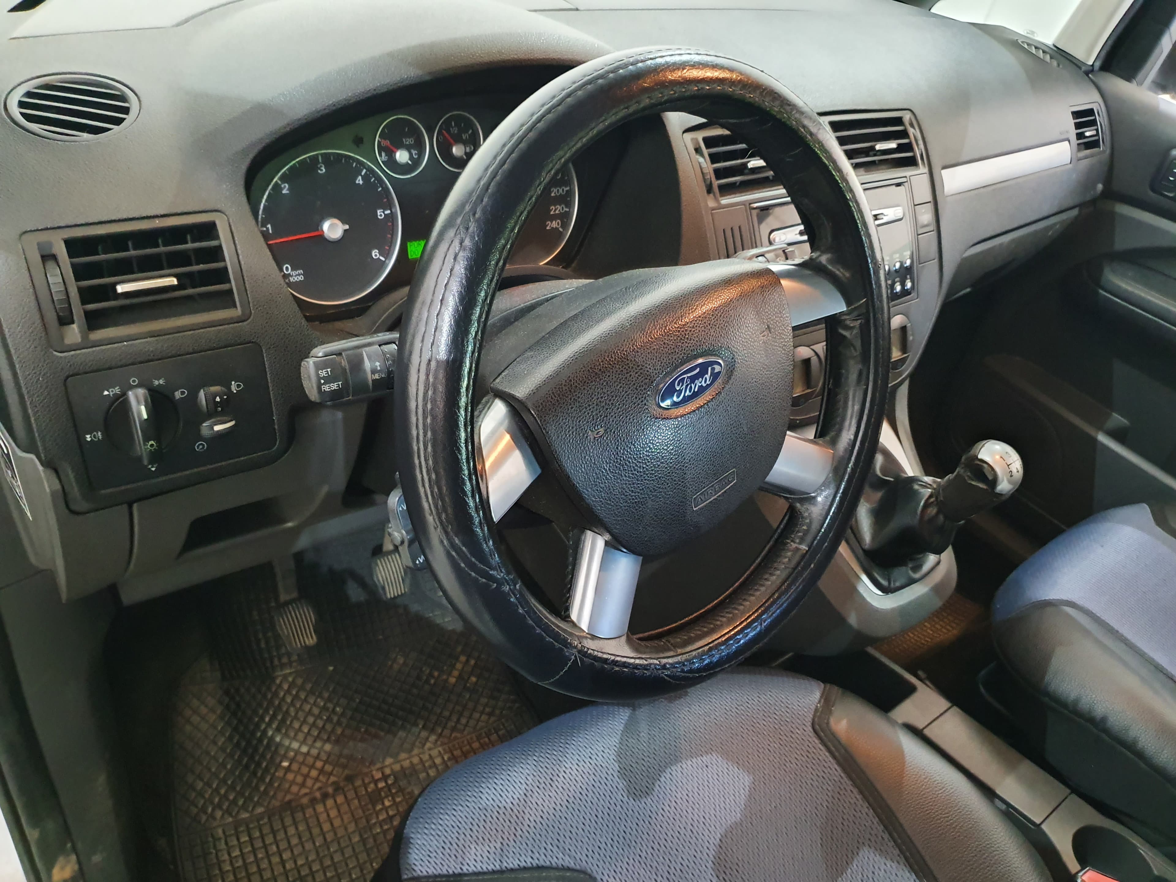 Ford Focus C-Max · Ano 2004 — image 42