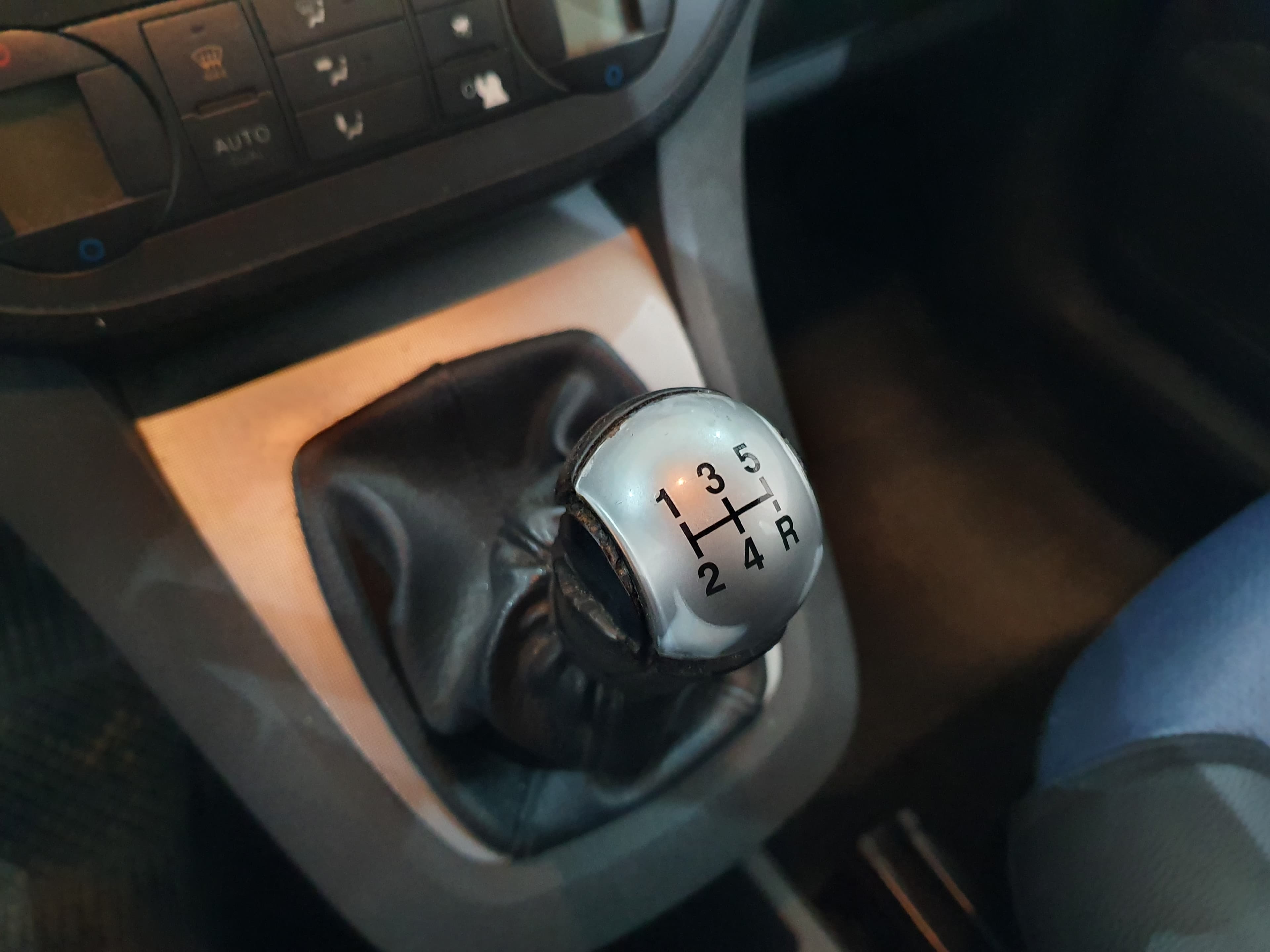 Ford Focus C-Max · Ano 2004 — image 43