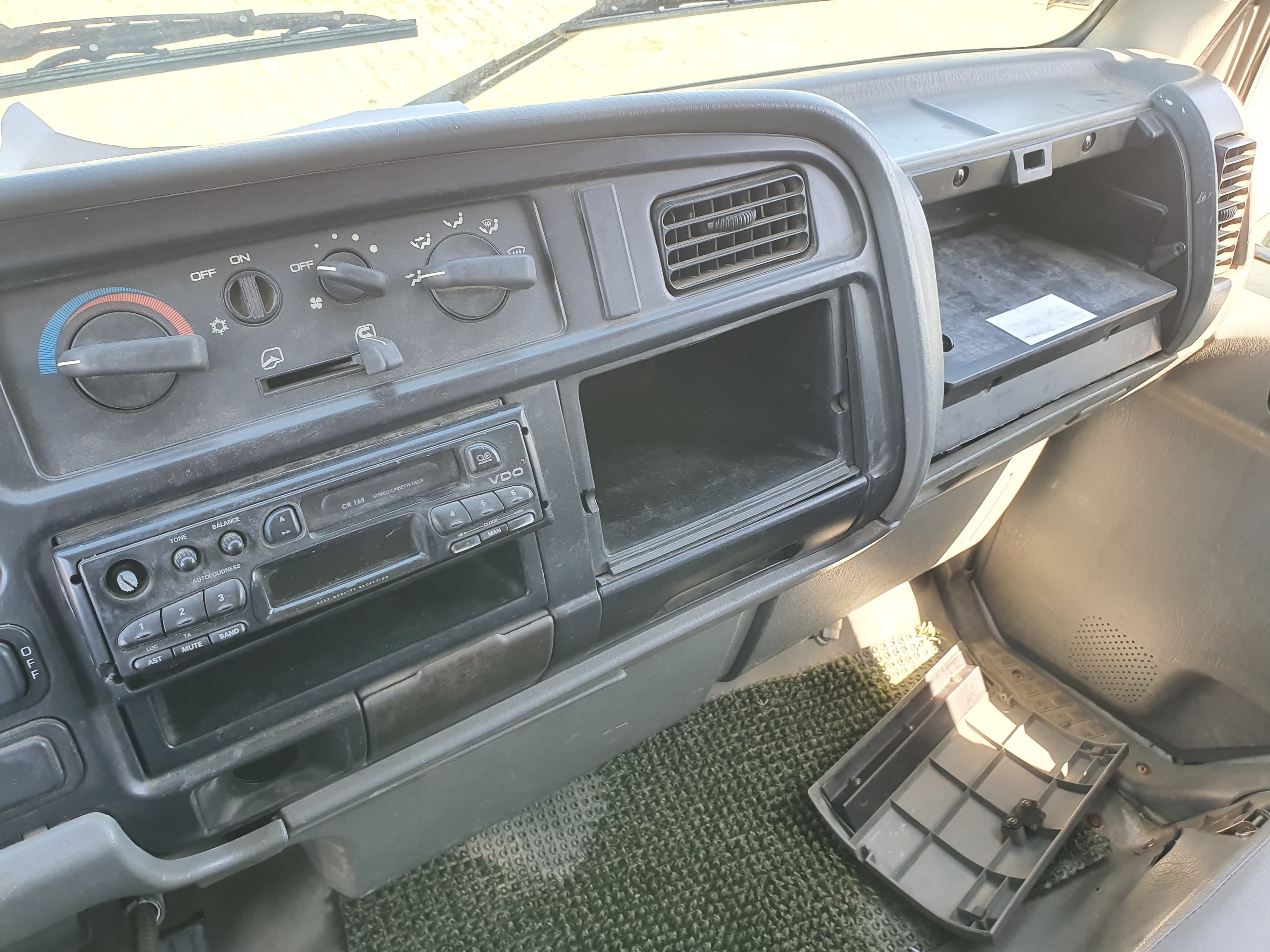 Mitsubishi Canter · Ano 2004 — imagen 22