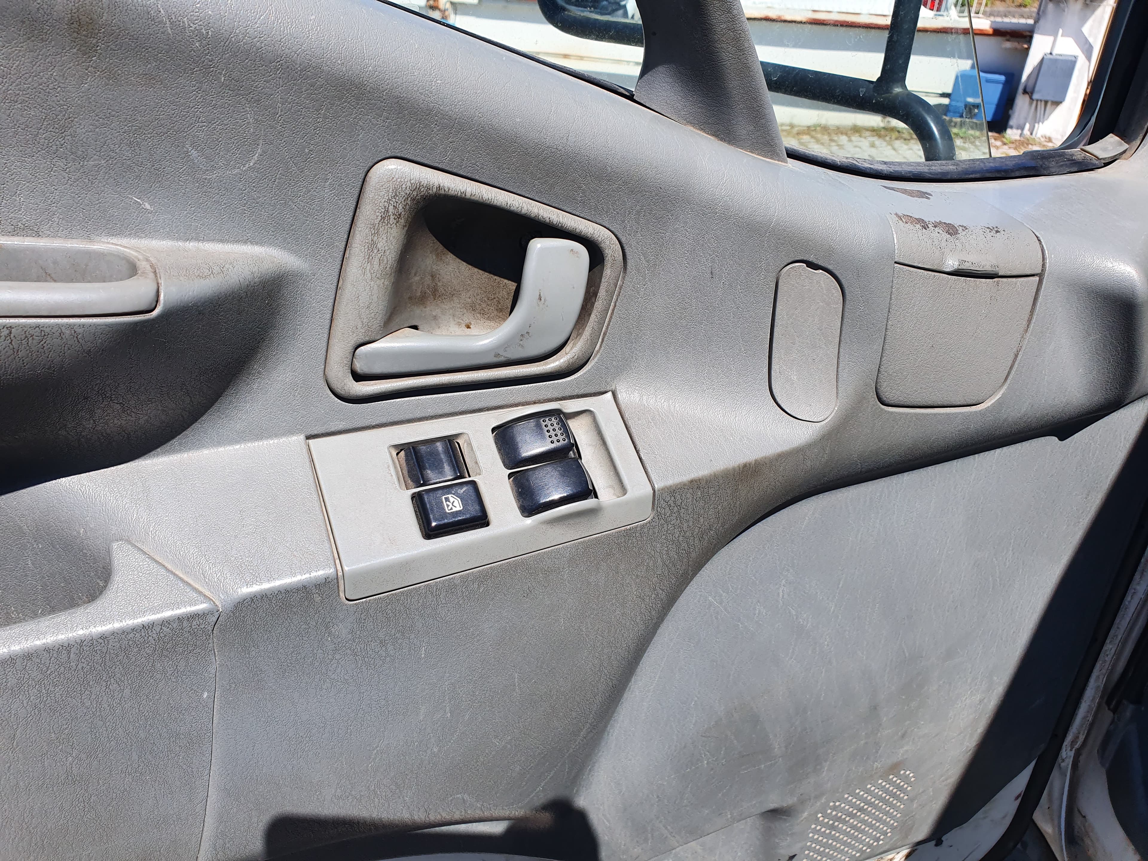 Mitsubishi Canter · Ano 2004 — imagen 20