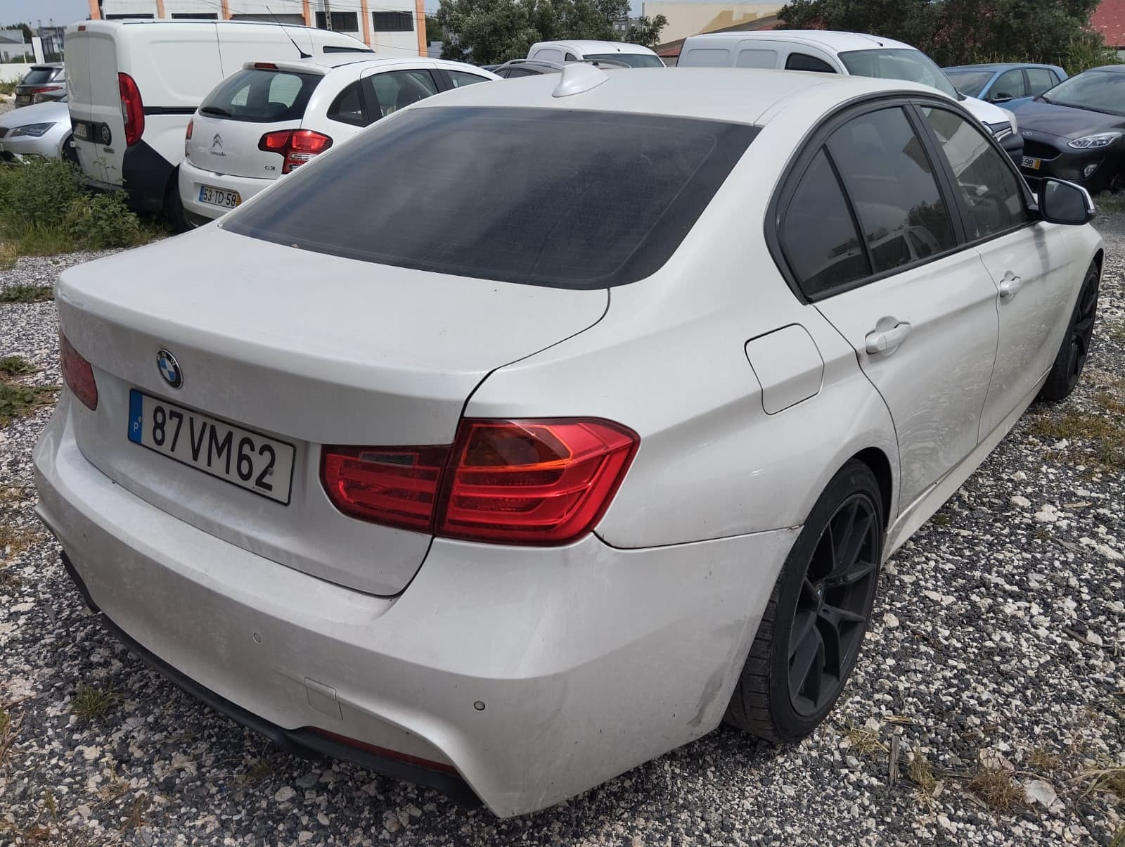 BMW 320ed · Ano 2014 — imagem 6