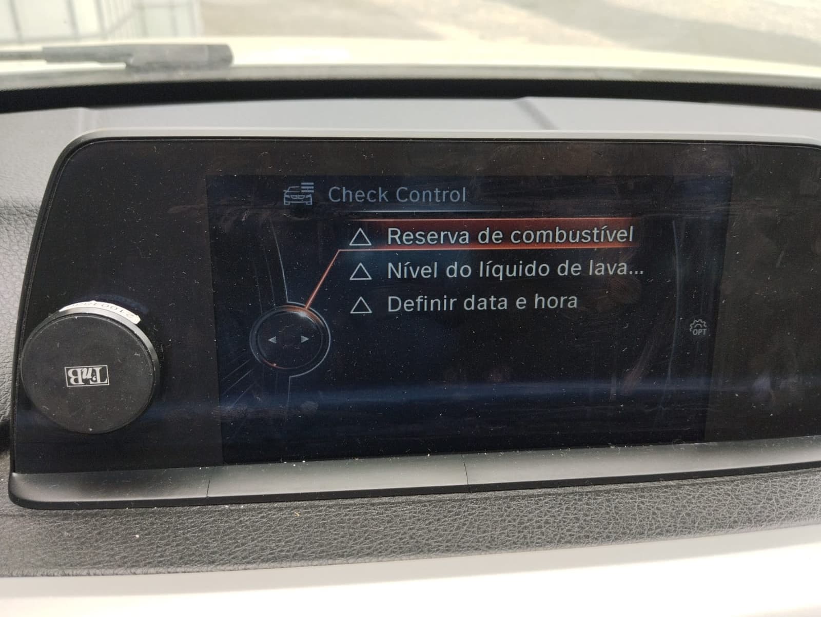 BMW 320ed · Ano 2014 — imagem 13