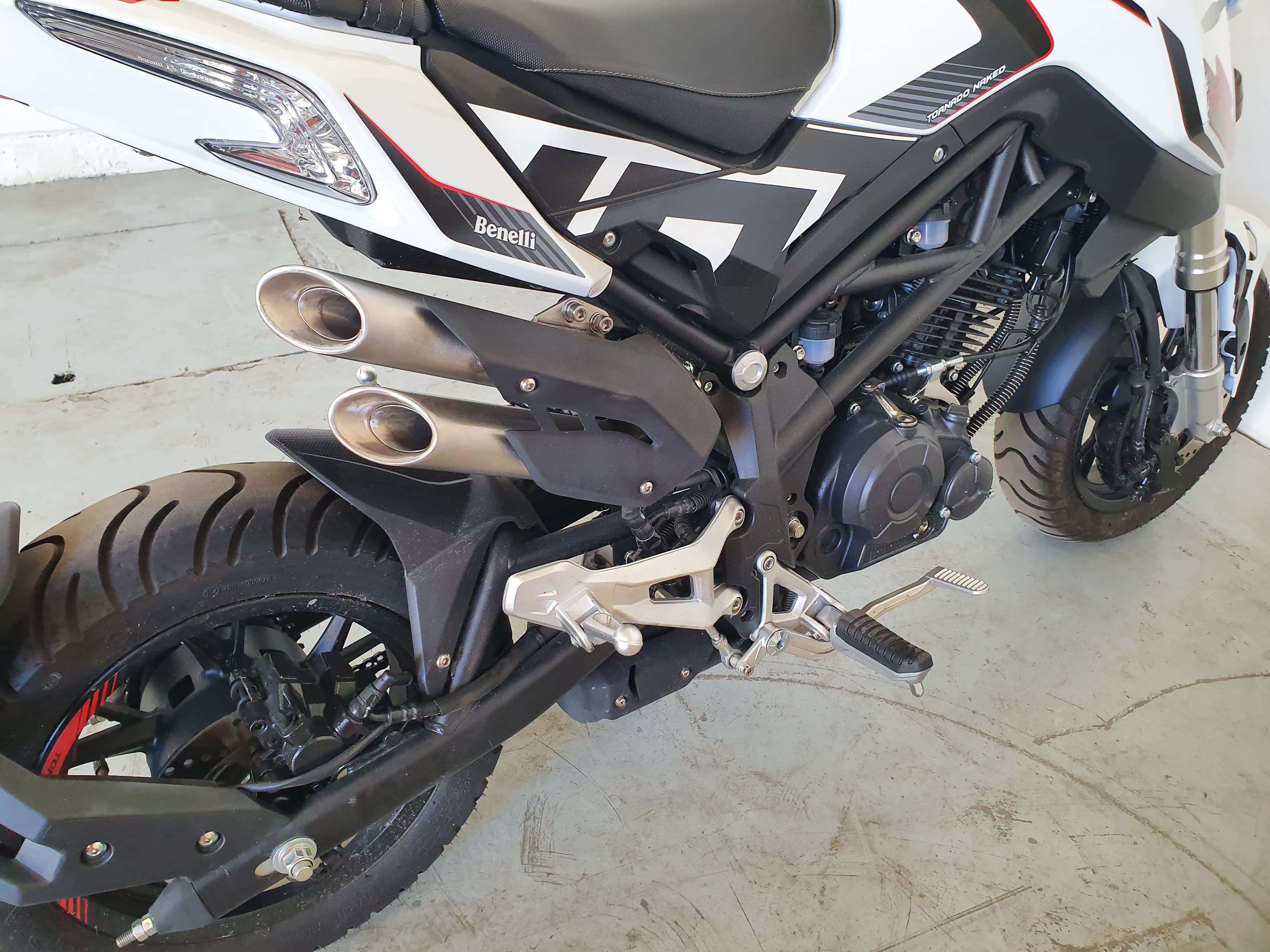 Benelli TNT 125 · Ano 2023 — imagen 7