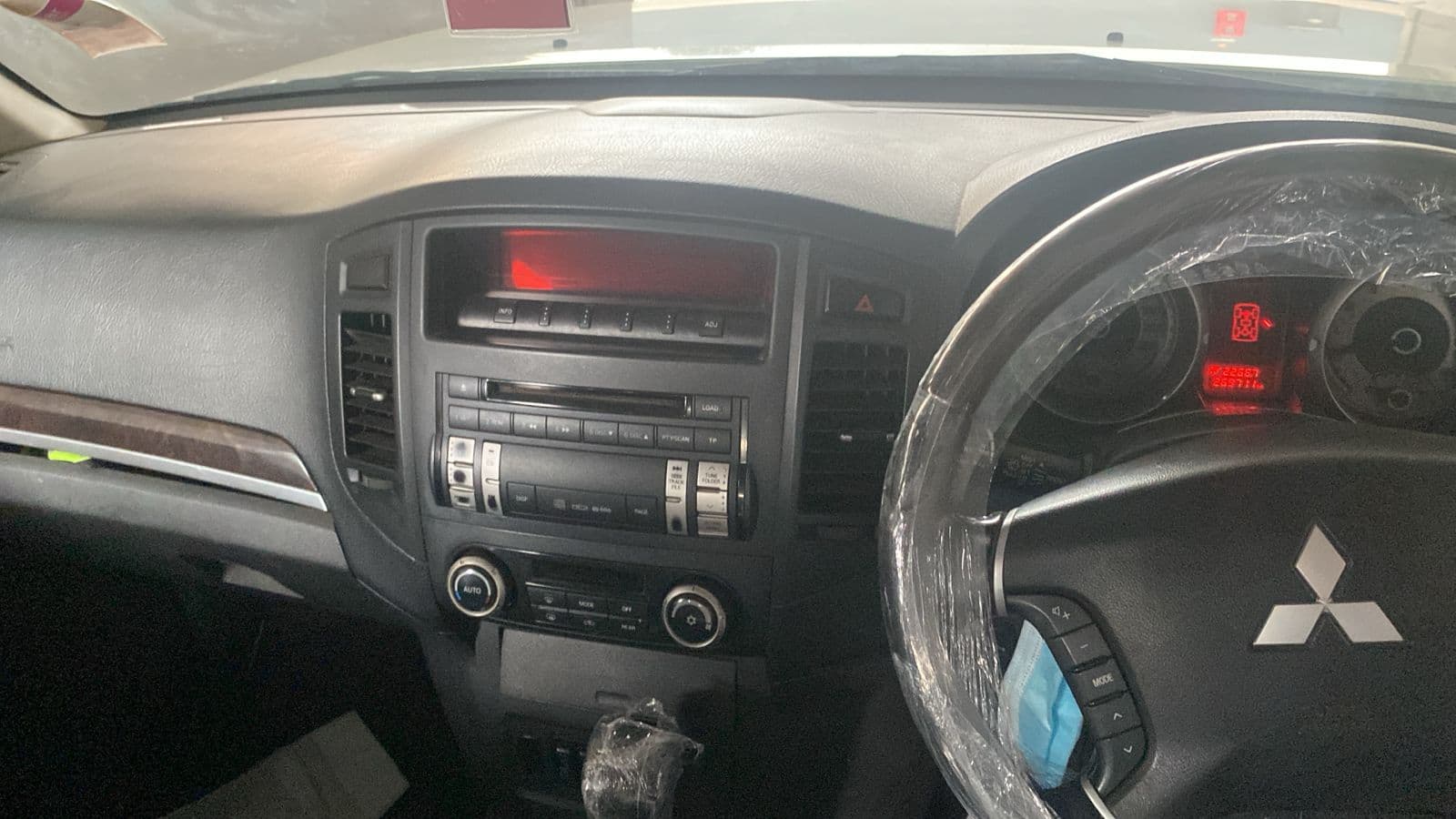 Mistsubish/Pajero — imagen 8
