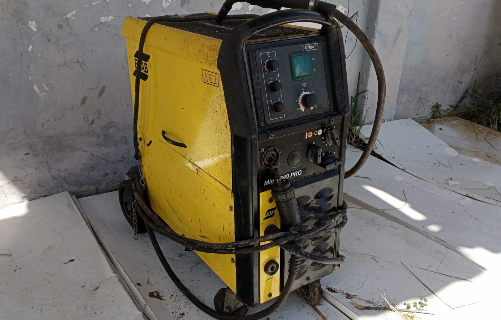 Máquina de soldar ESAB — imagen 2