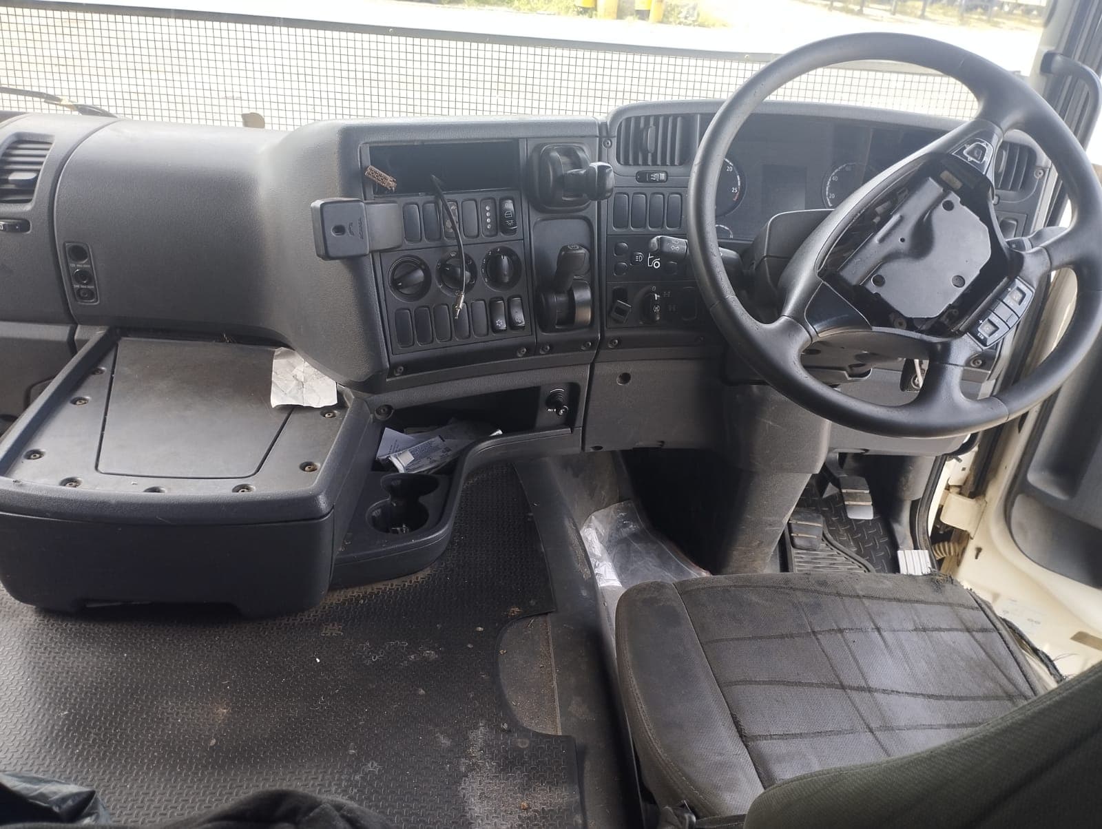 Scania G460 — imagem 11