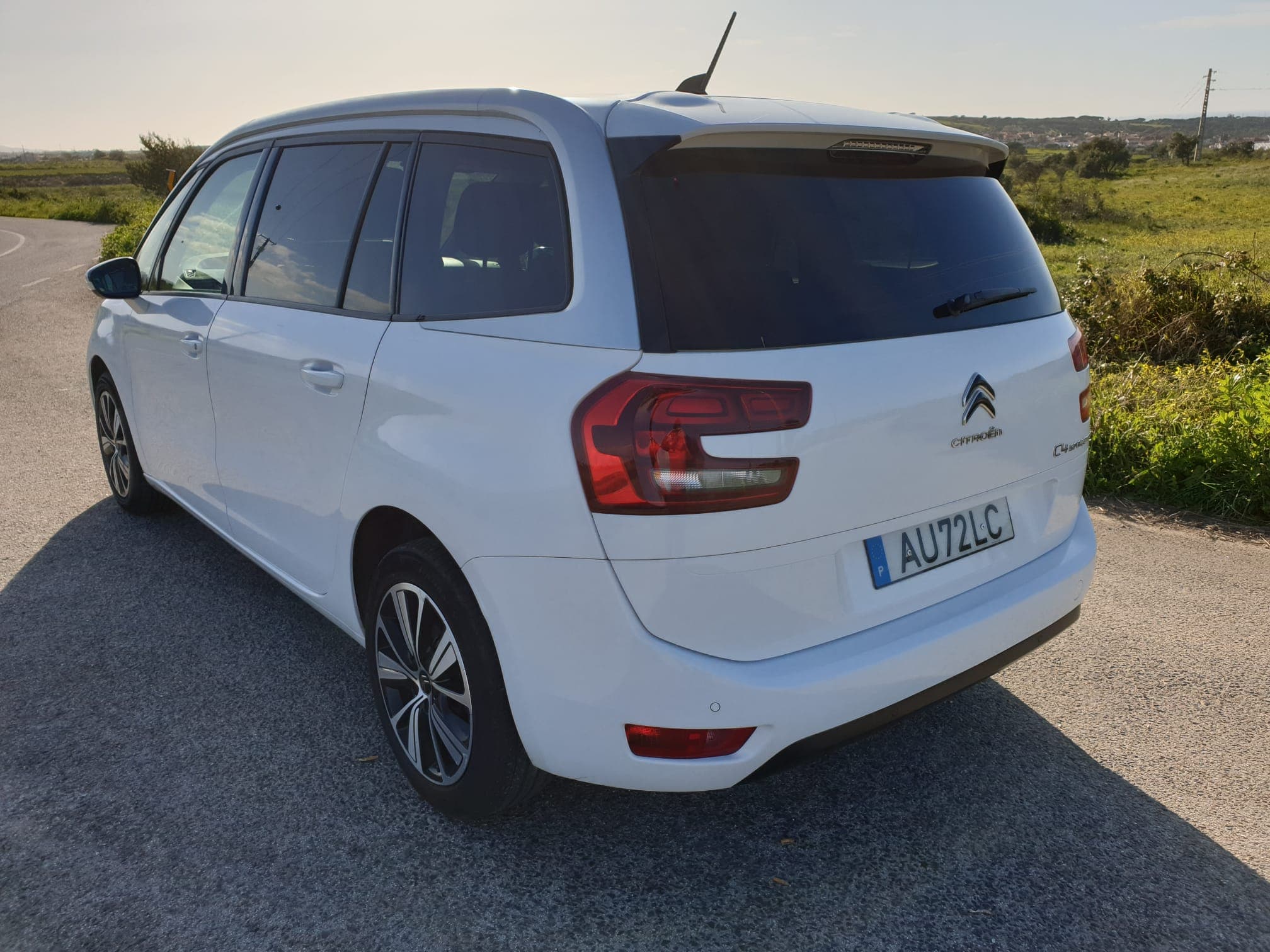 Citroën C4 Grand Spacetourer · Ano 2018 — imagen 3