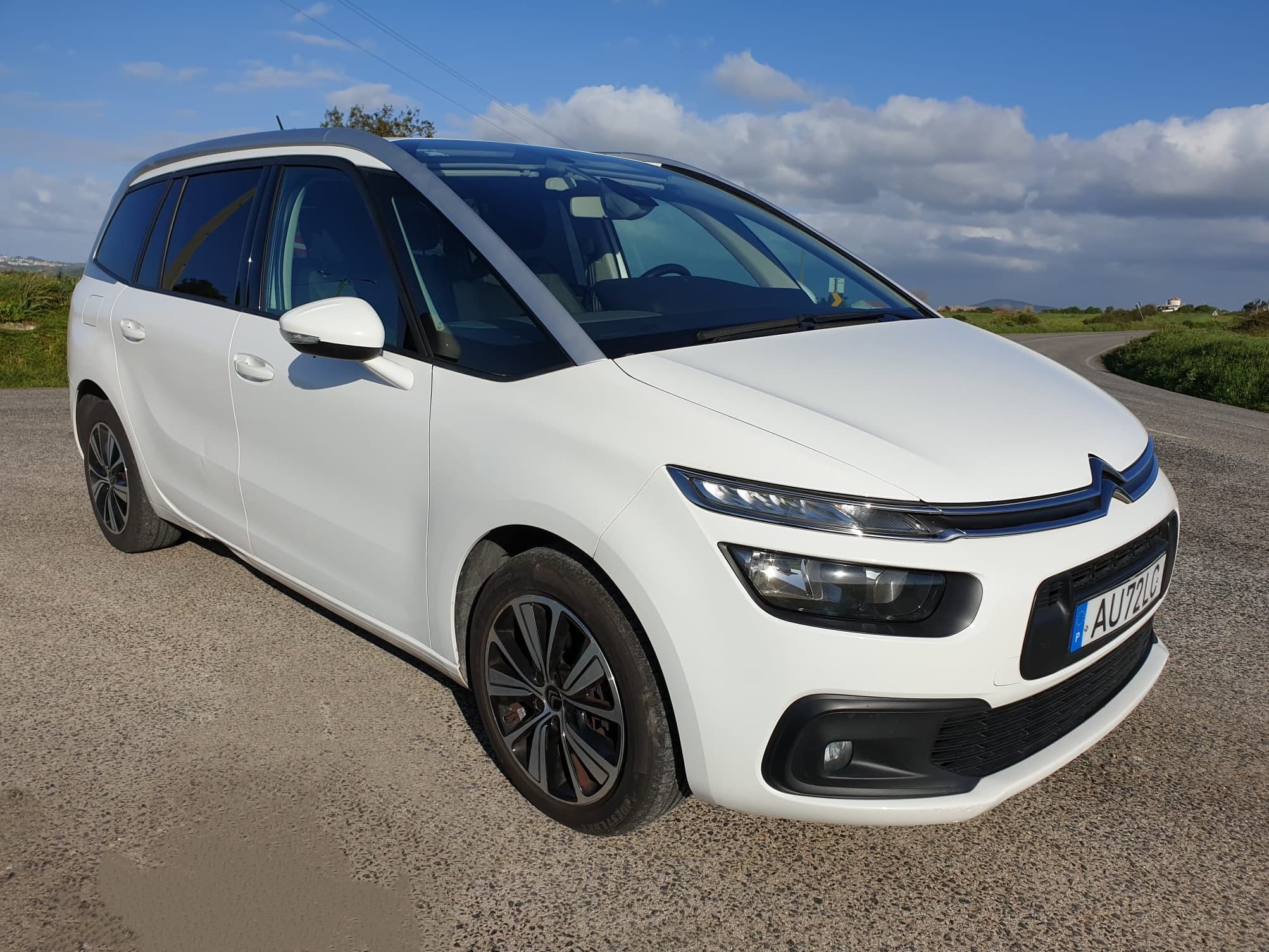 Citroën C4 Grand Spacetourer · Ano 2018 — imagen 1