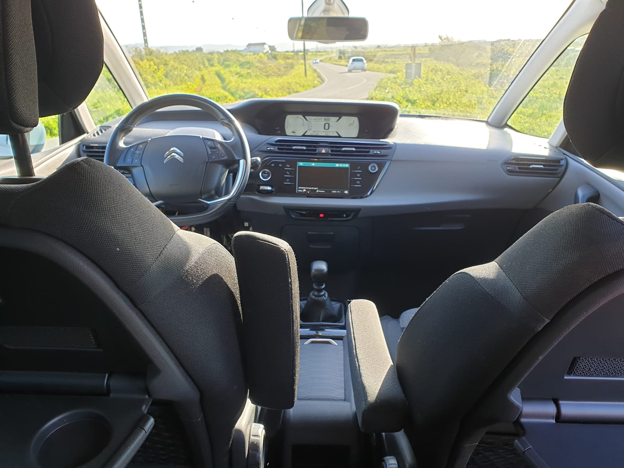 Citroën C4 Grand Spacetourer · Ano 2018 — imagen 9