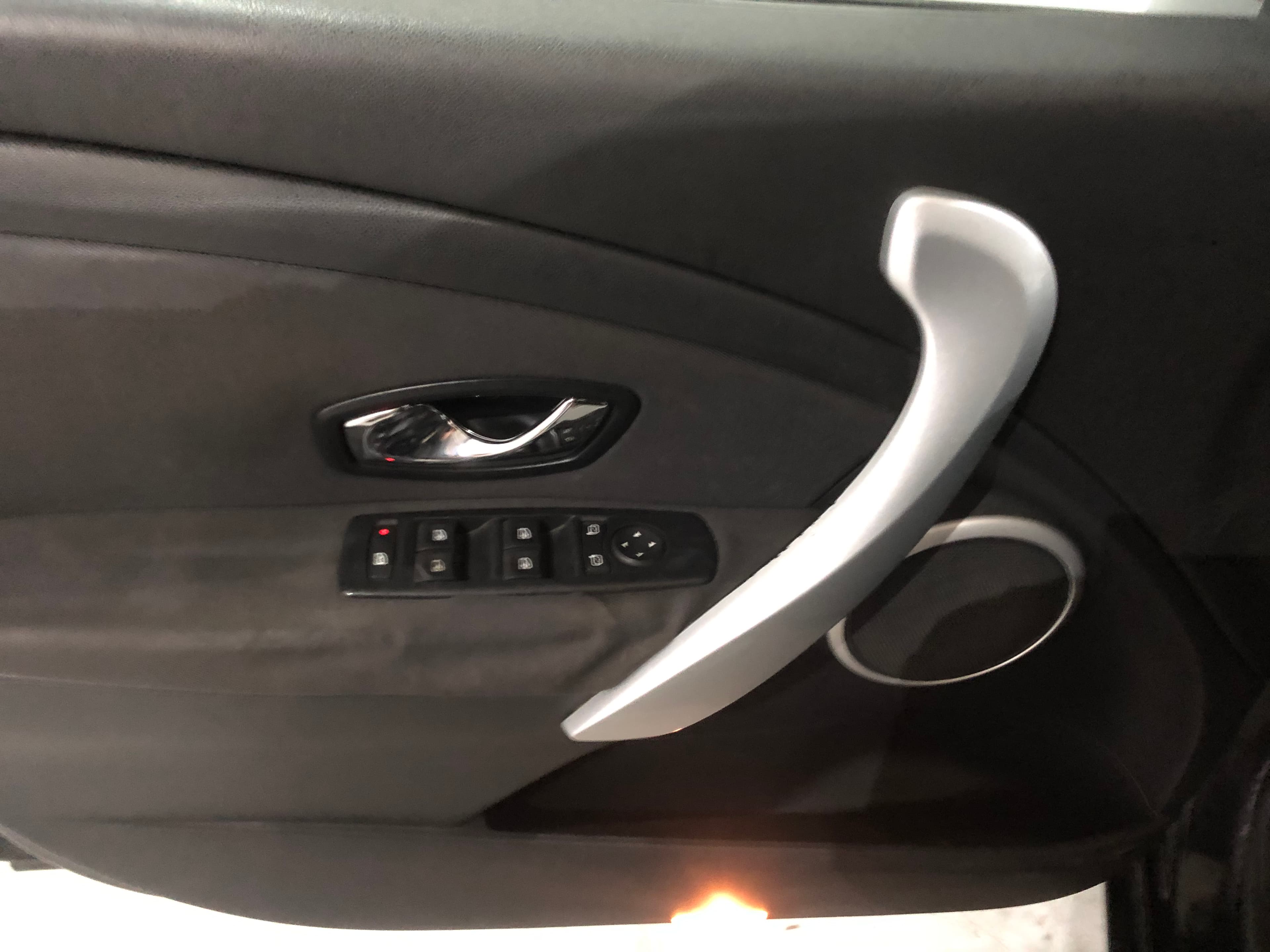 Renault Mégane 1.5DCI · Ano 2012 — imagem 15
