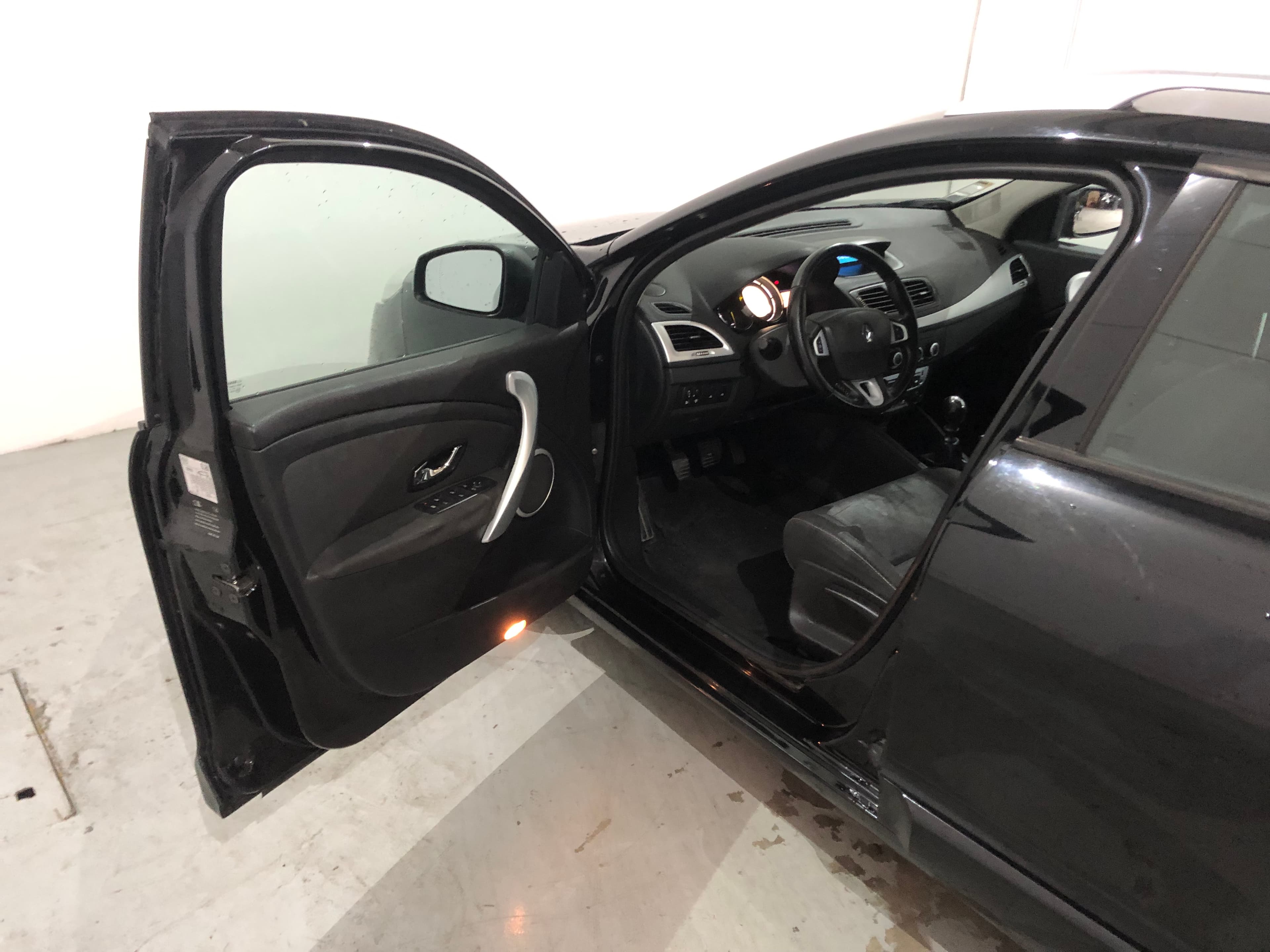 Renault Mégane 1.5DCI · Ano 2012 — imagem 23