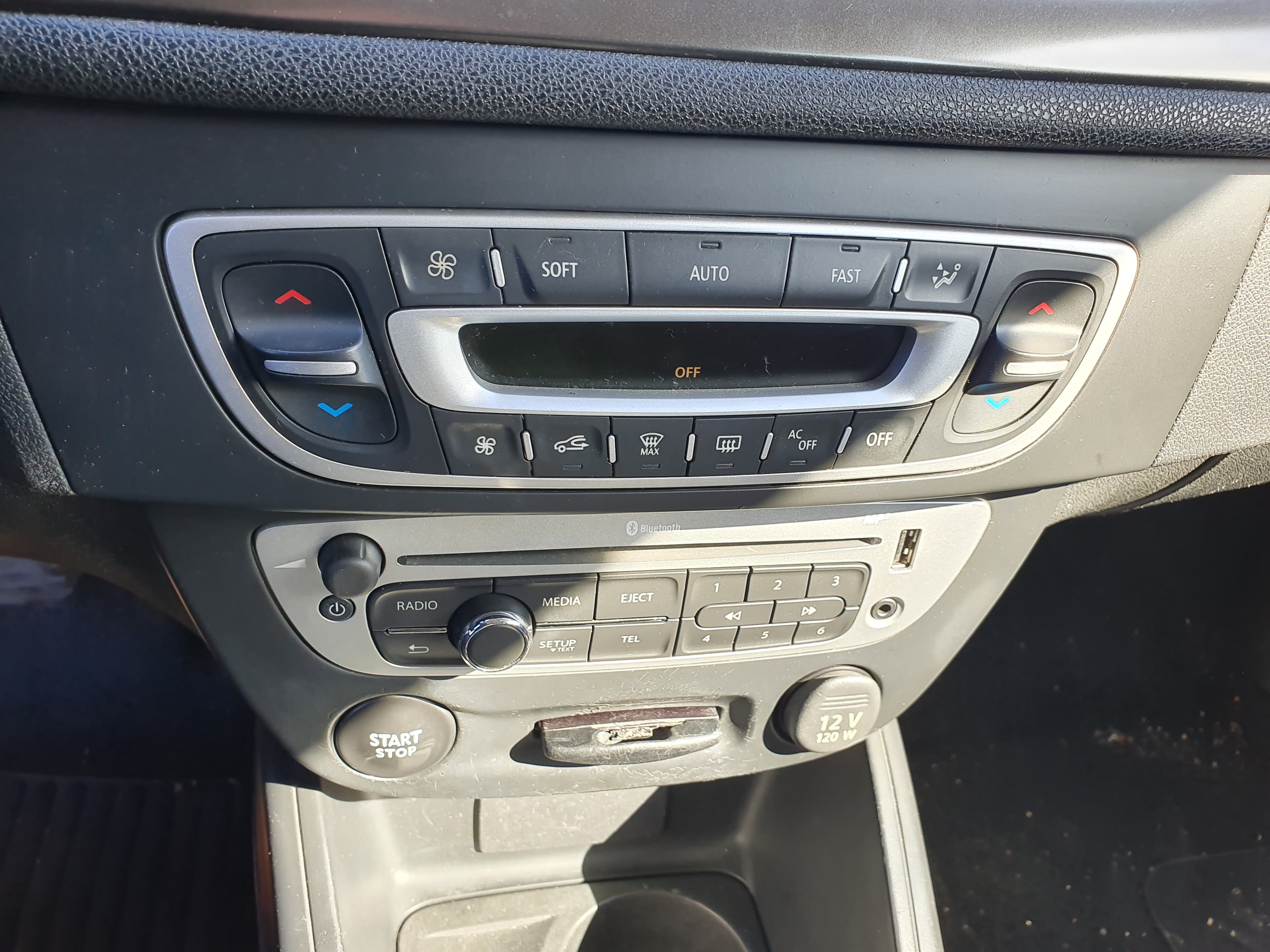 Renault Mégane · Ano 2013 — imagen 40
