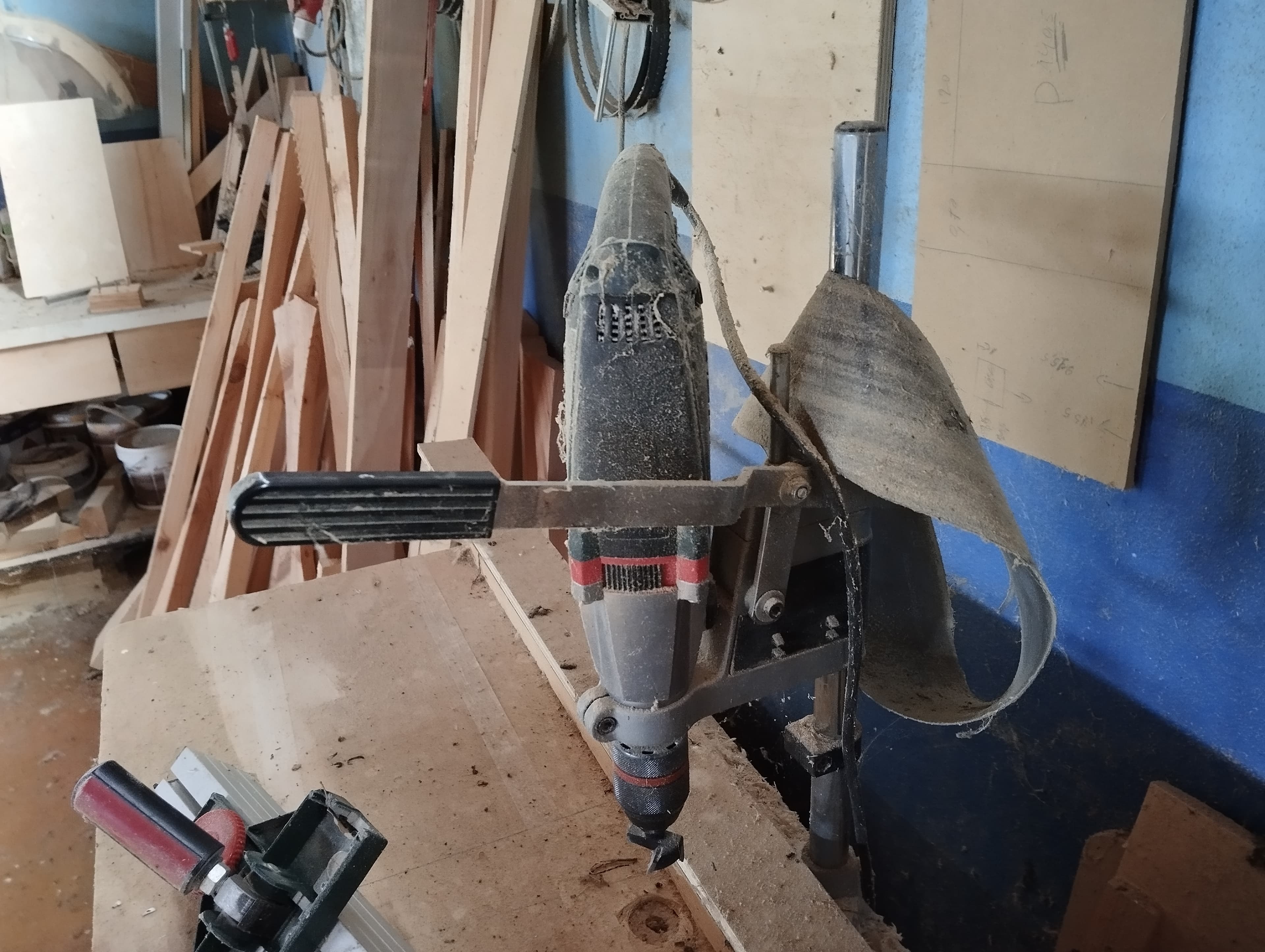 Equipamentos · Matéria-prima · Indústrias Carpintaria e Construção Civil — imagem 35