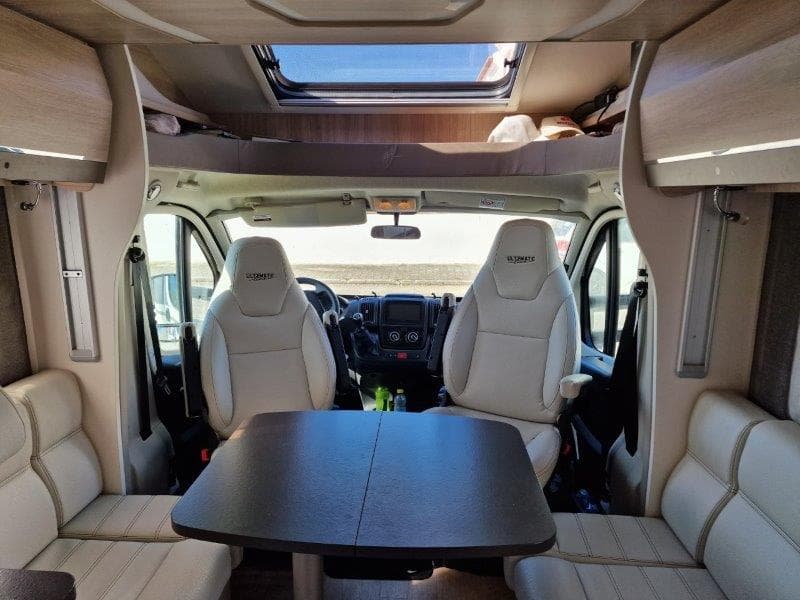 Autocaravana Rapido 686F Ultimate Line — imagem 12