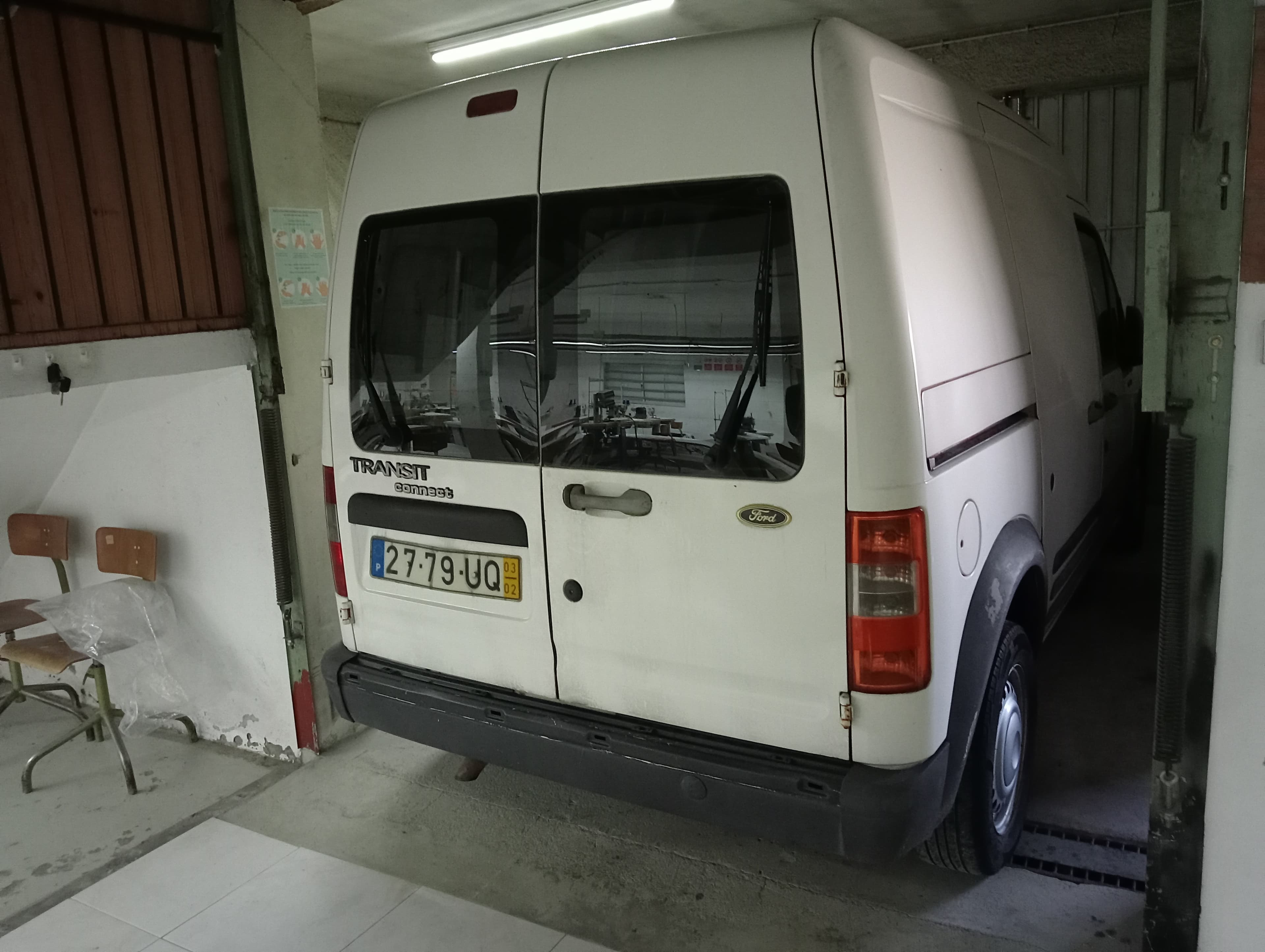 Ford Transit Connect T220 LX — imagen 4