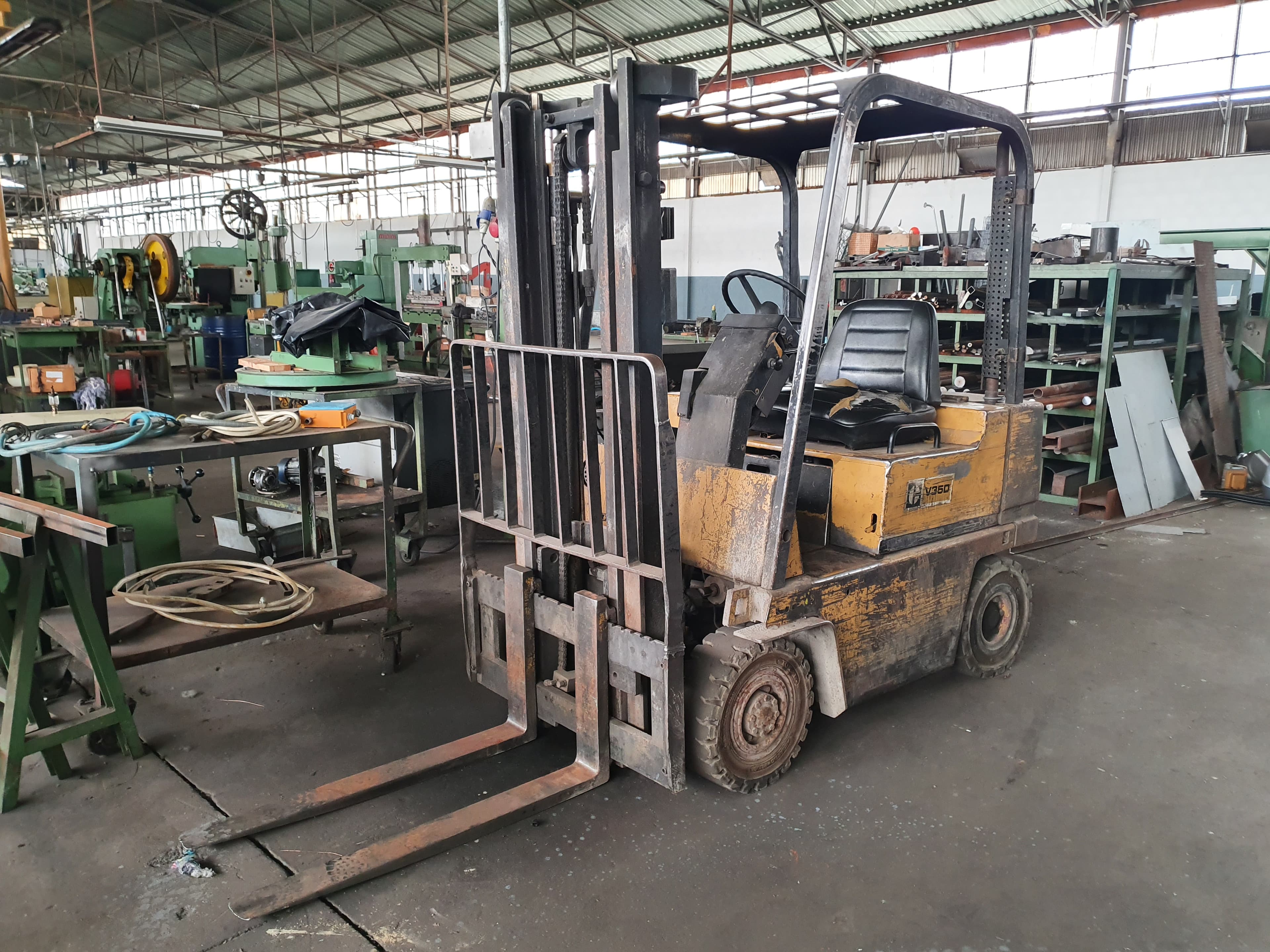 Empilhador V35D — imagen 1