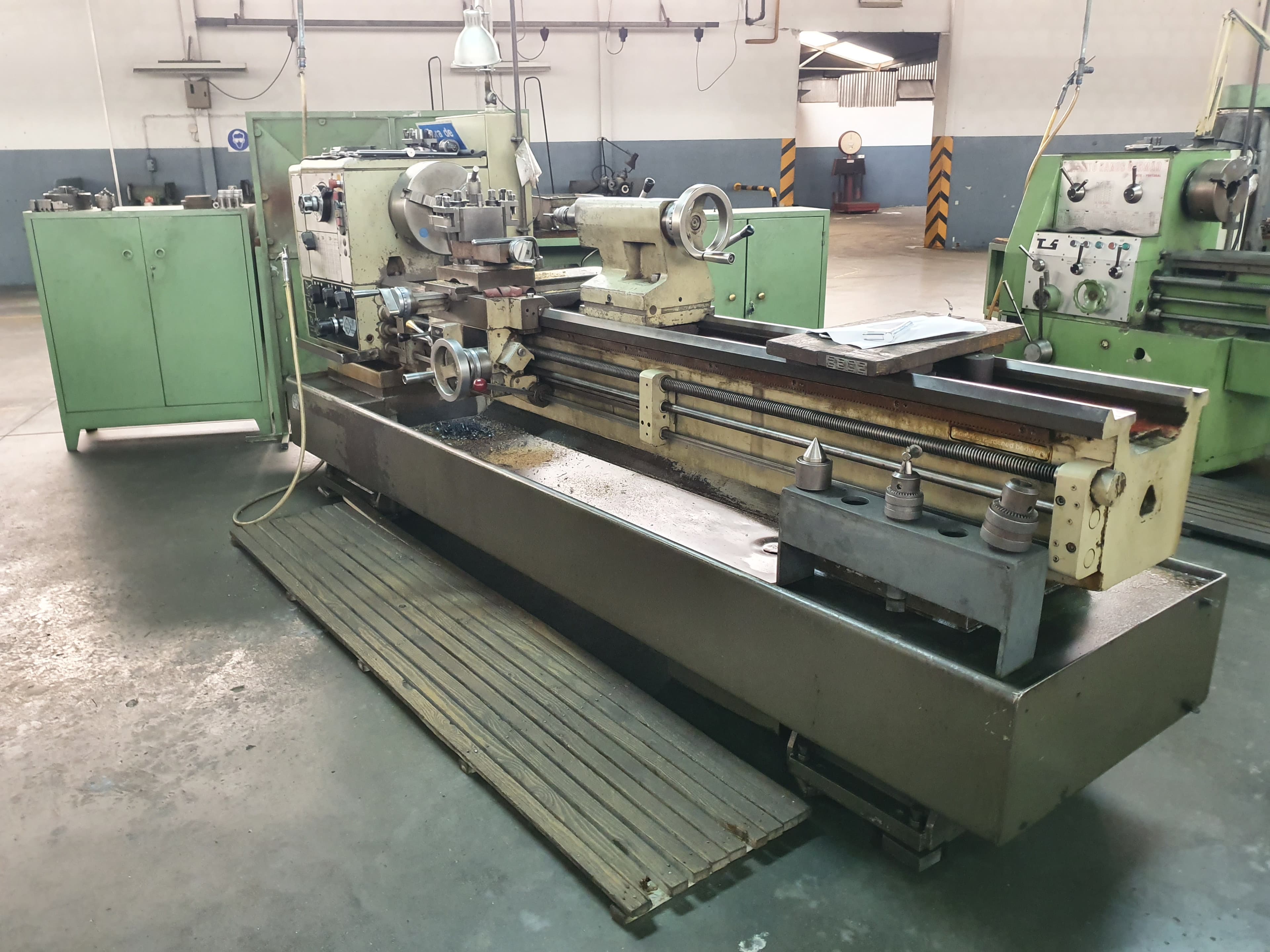 Torno Harrison M500 — imagem 1